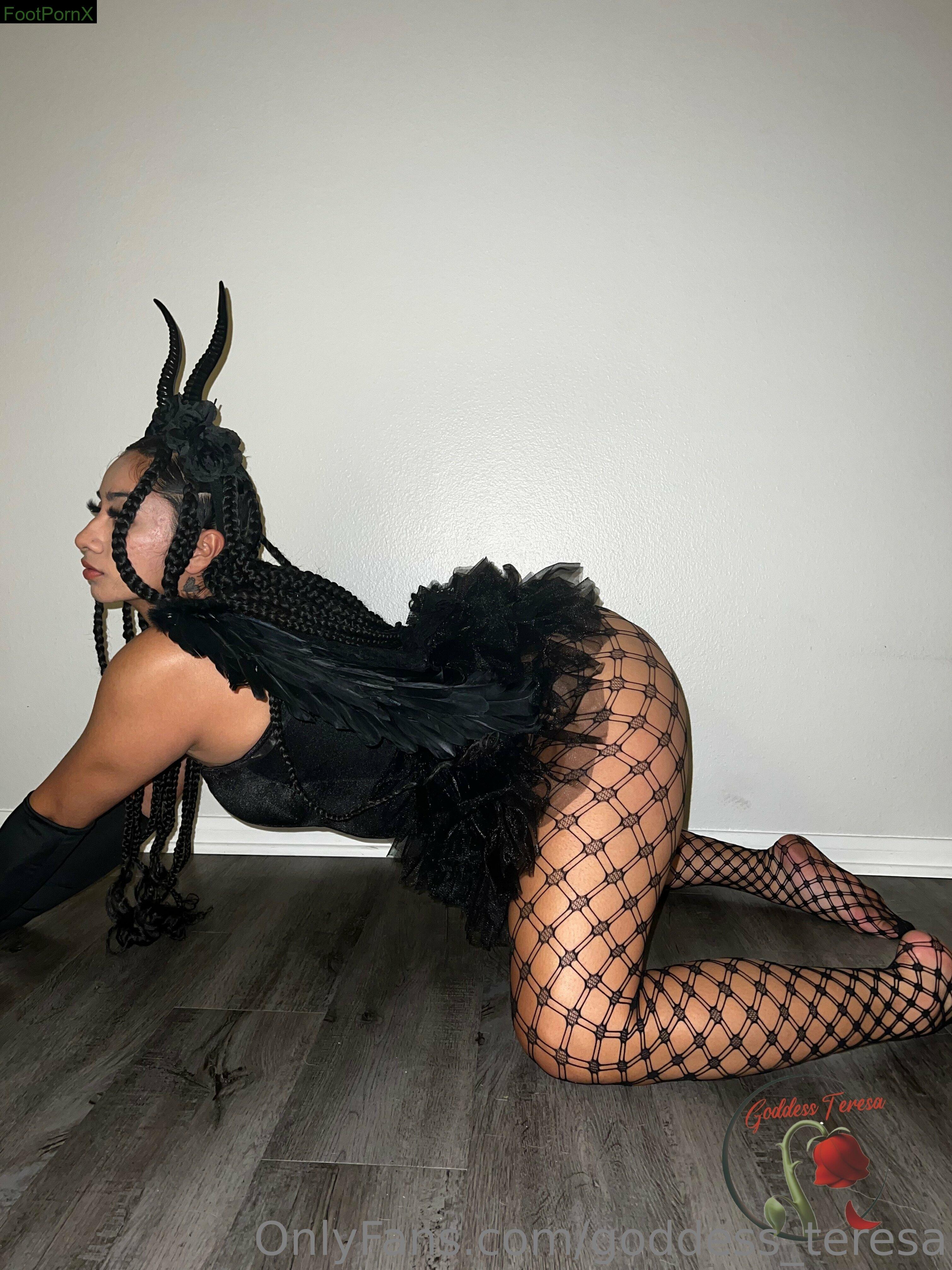 goddess_teresa feet photo 21