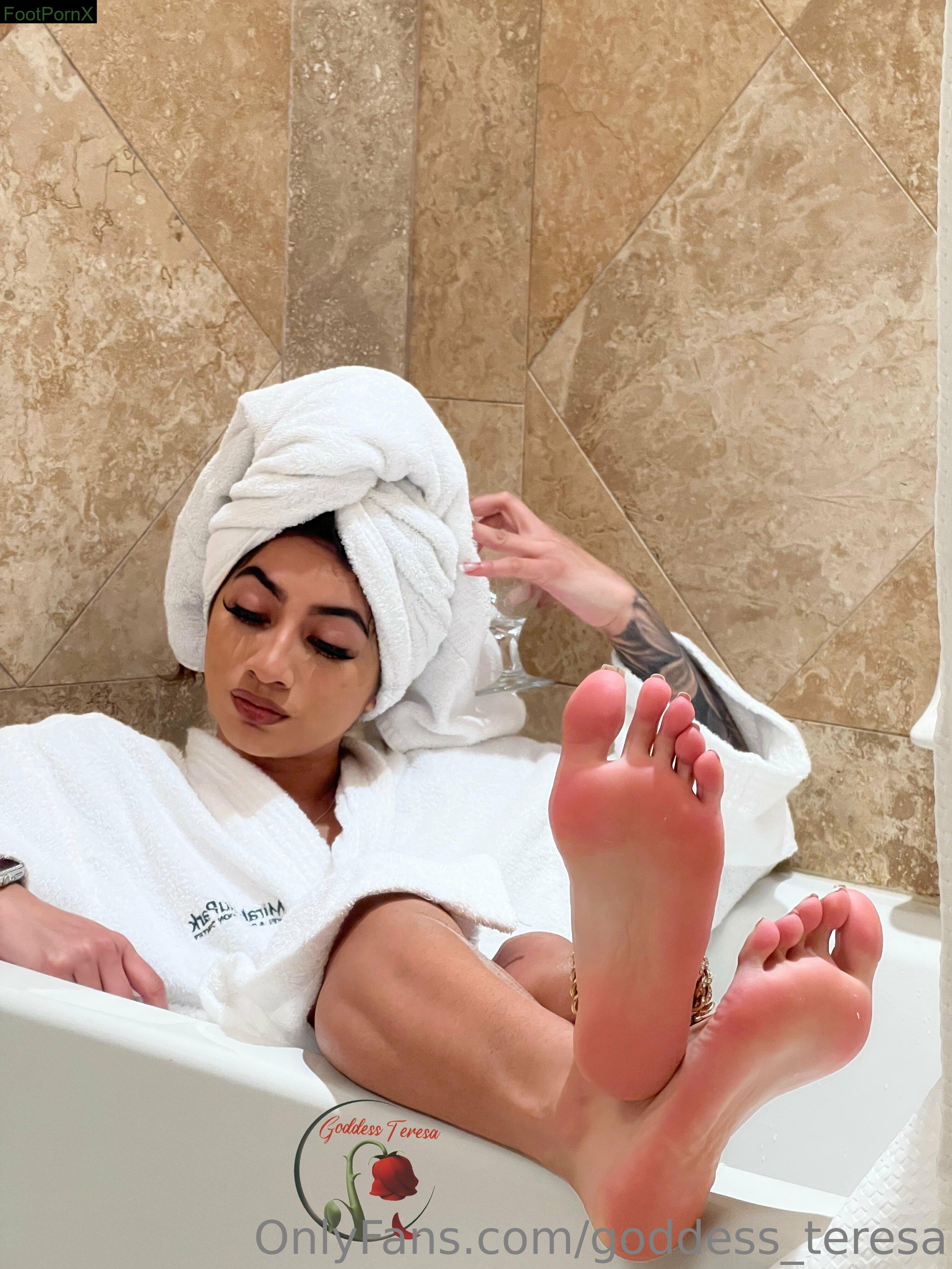 goddess_teresa feet photo 24