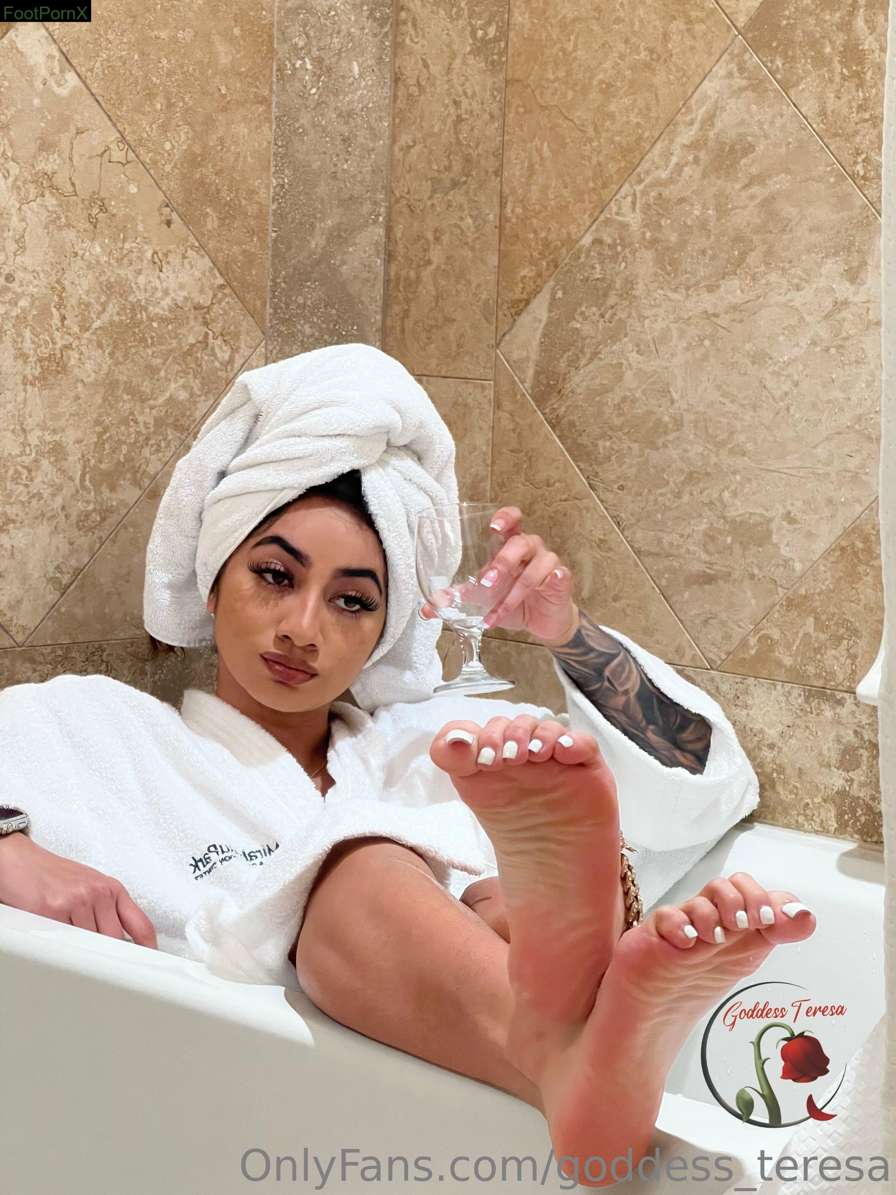 goddess_teresa feet photo 3