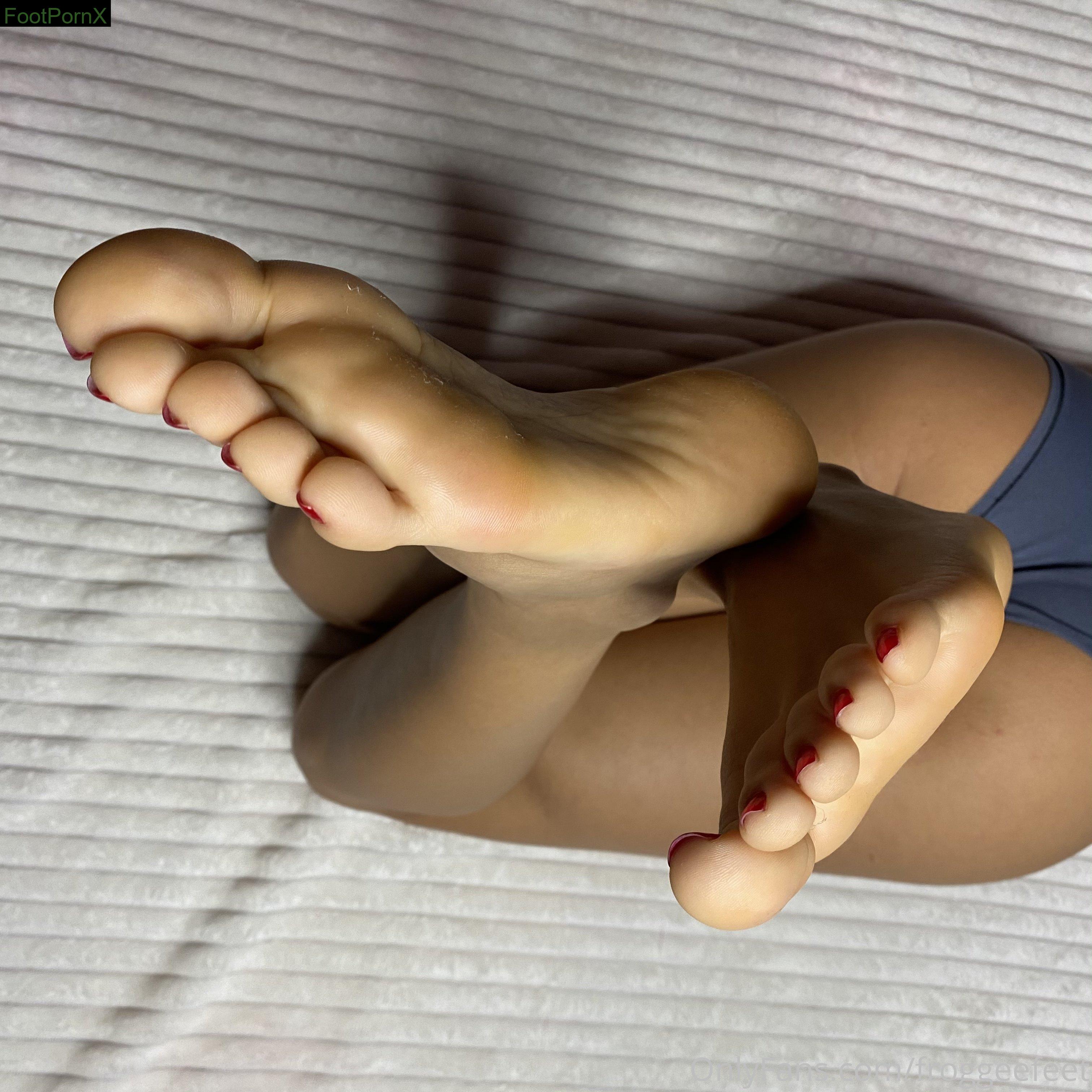 froggeefeetvip feet photo 24