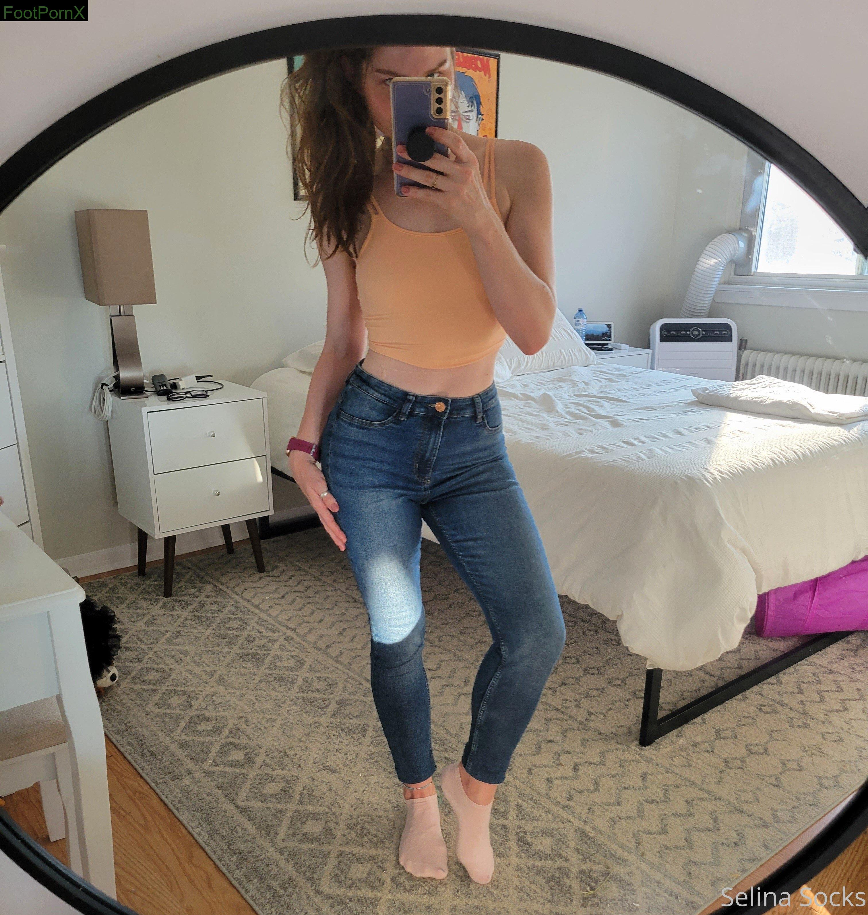 selinasocks feet photo 18