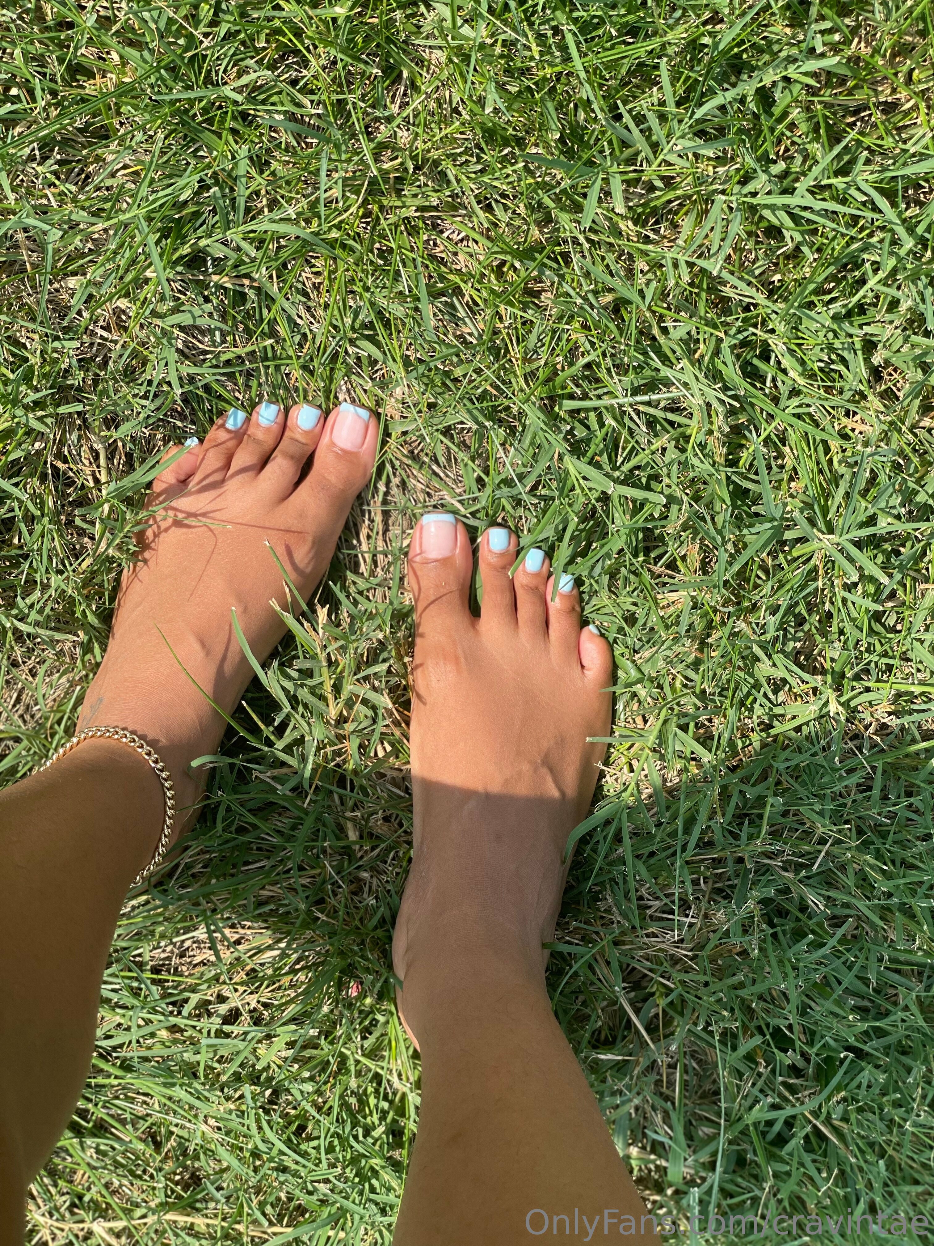 cravintae feet photo 9