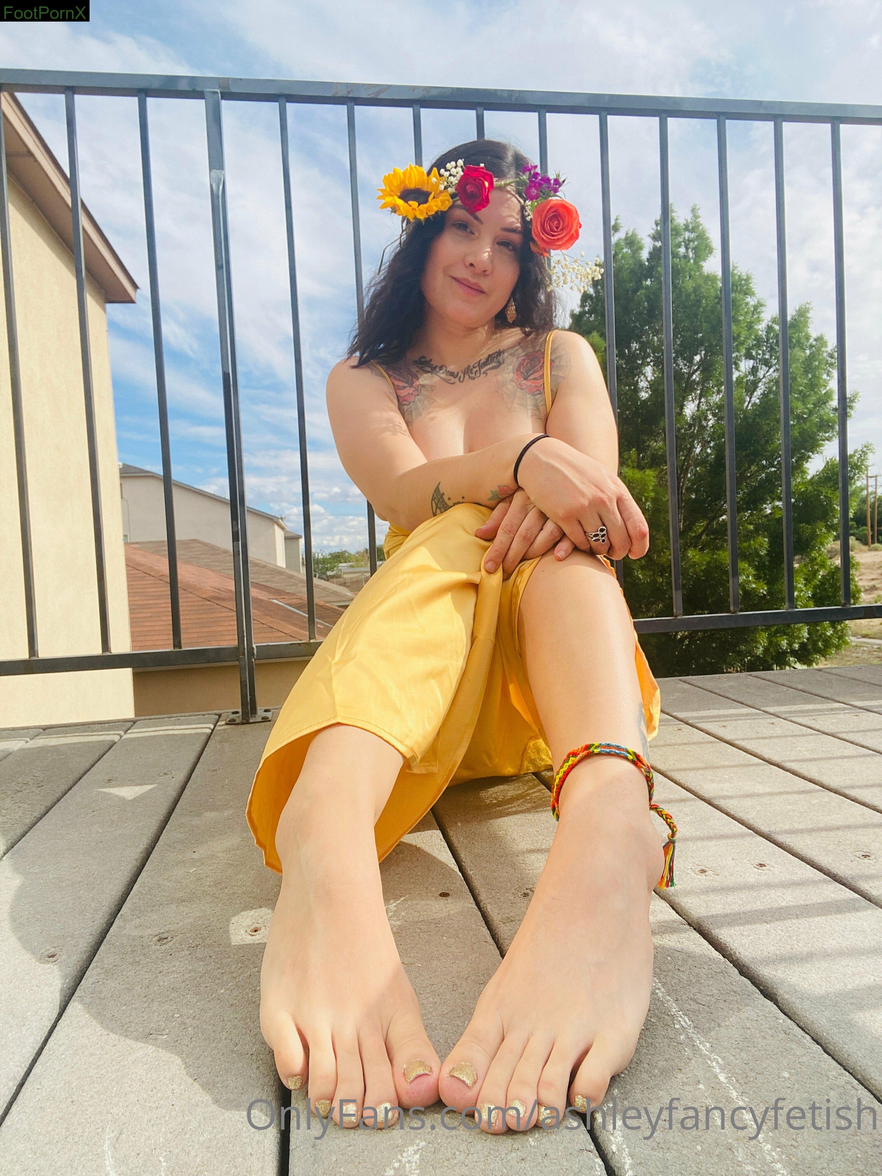 ashleyfancyfetish feet photo 11