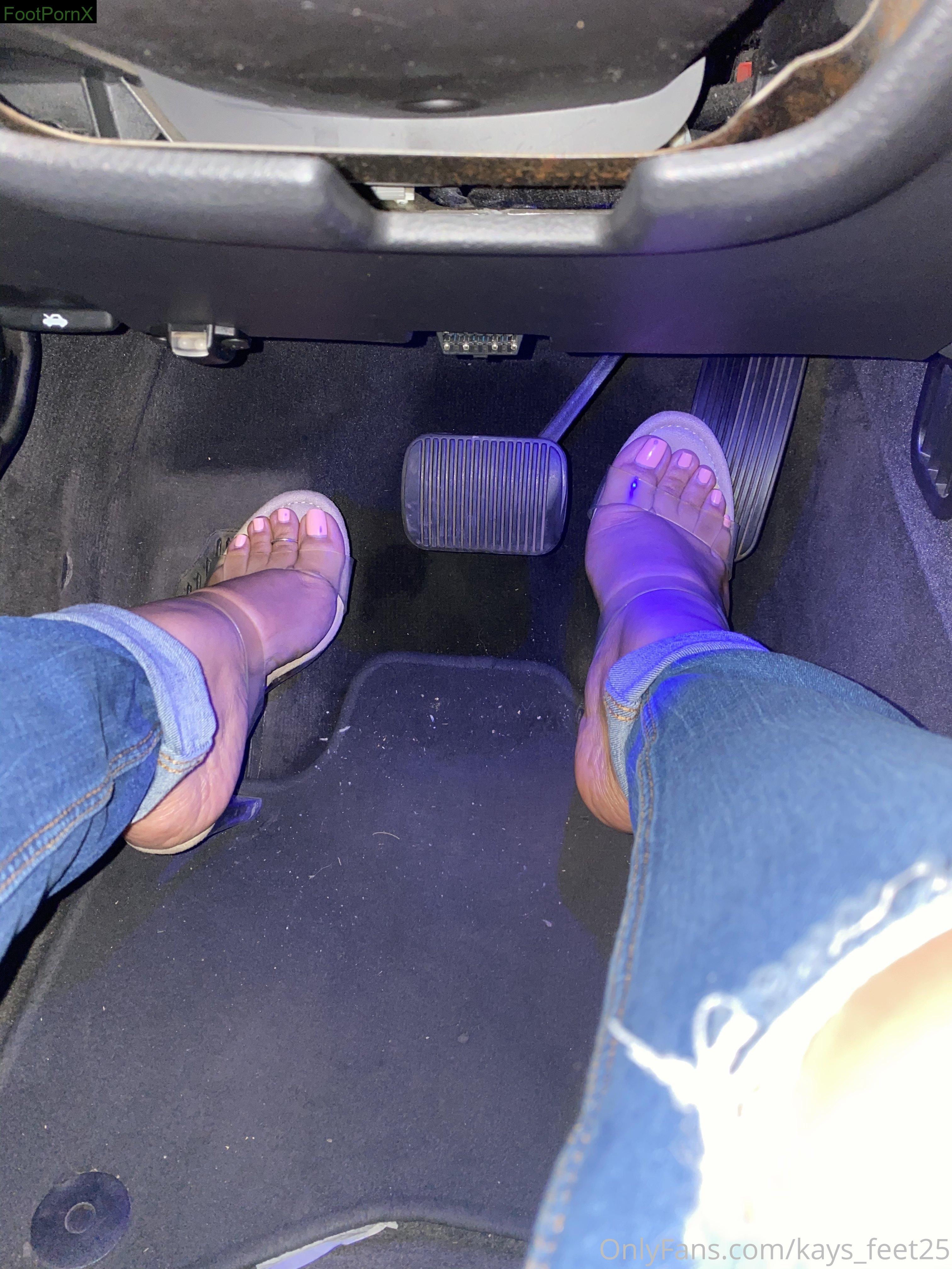 kays_feet25 feet photo 11