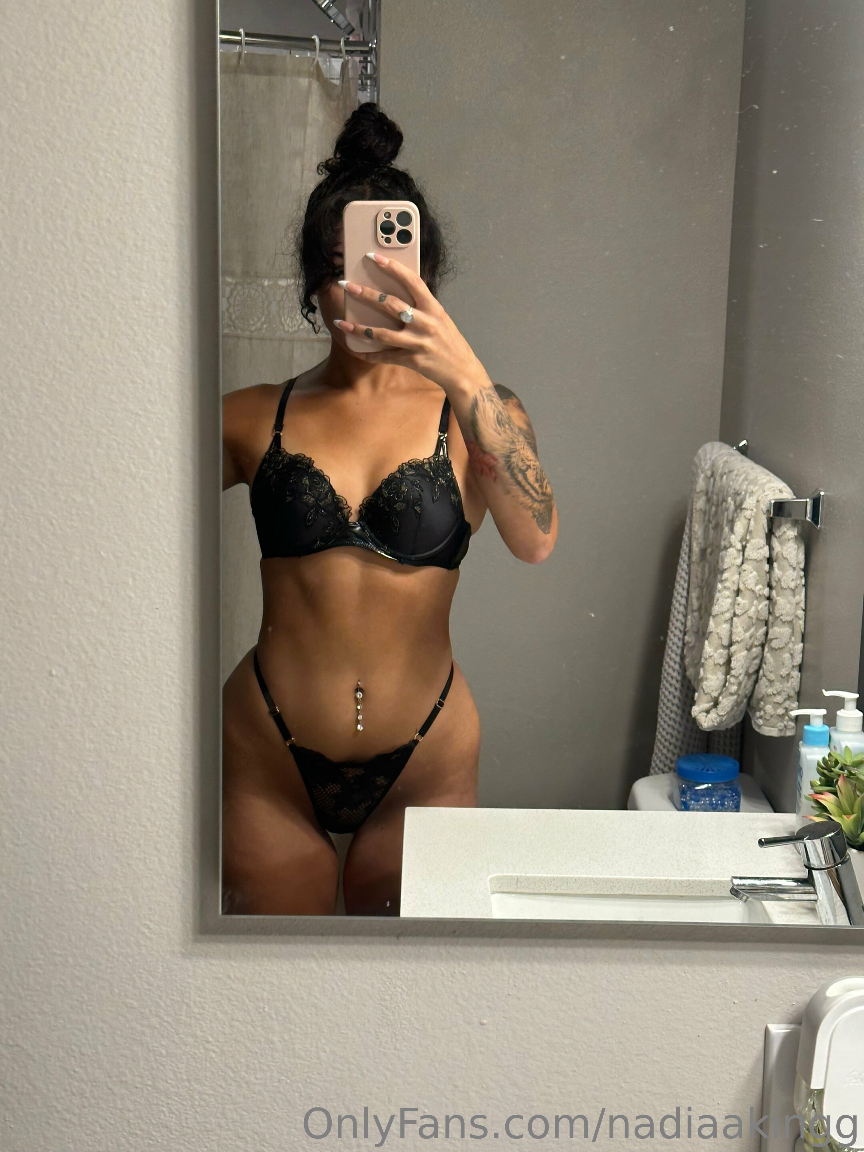nadiaakingg feet photo 19