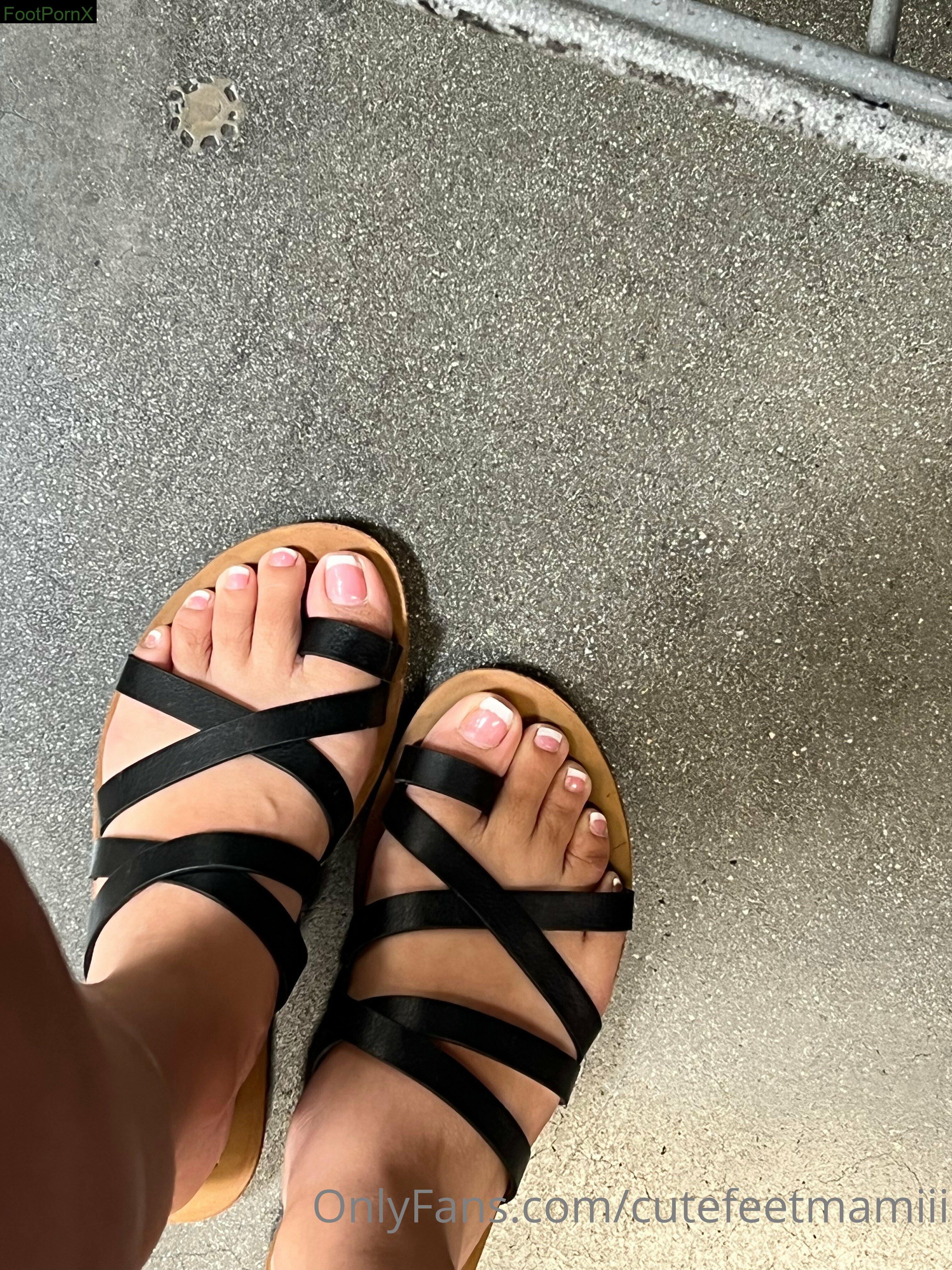 cutefeetmamiii feet photo 21