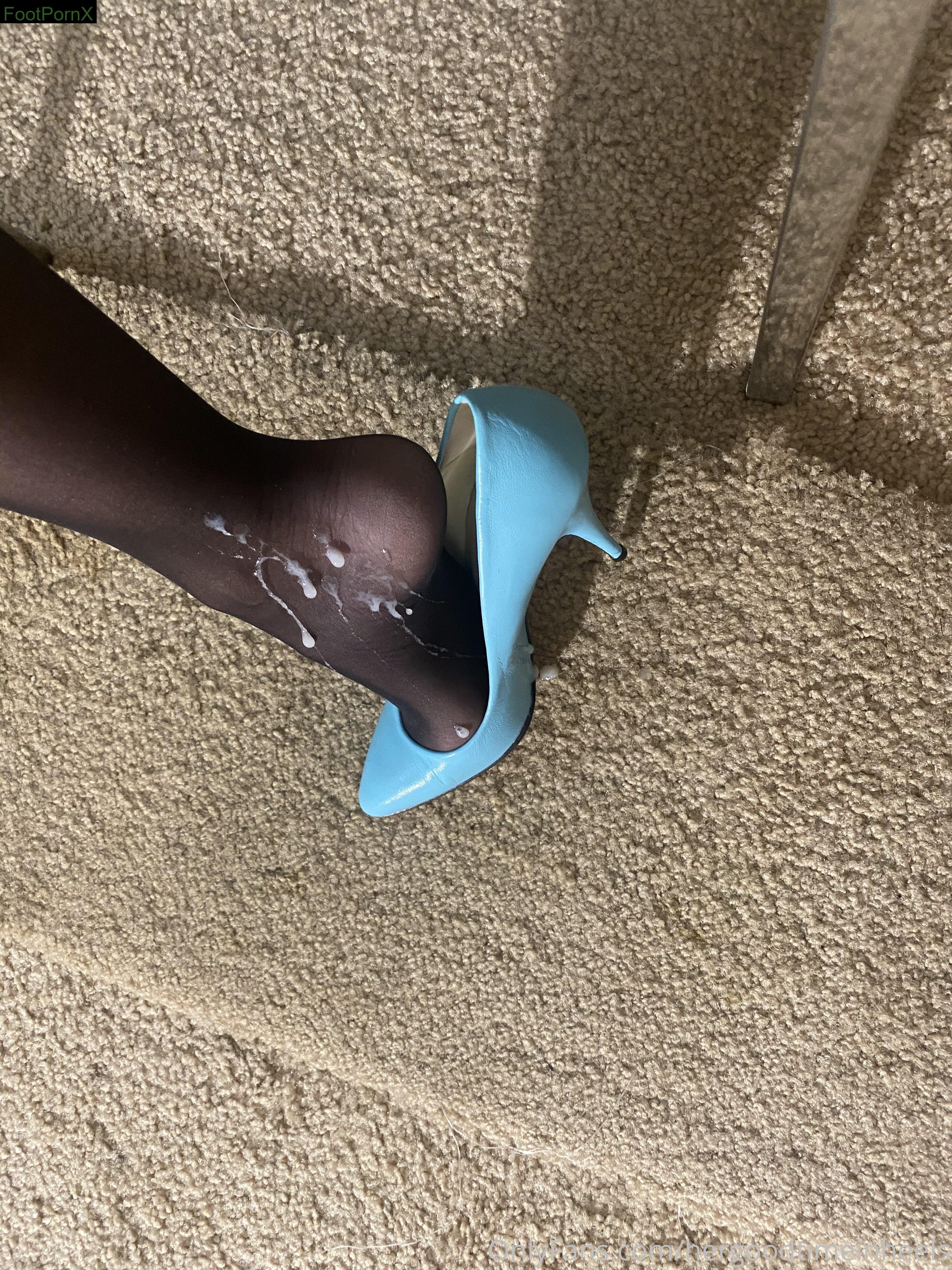 hergoodtimeinheels feet photo 11