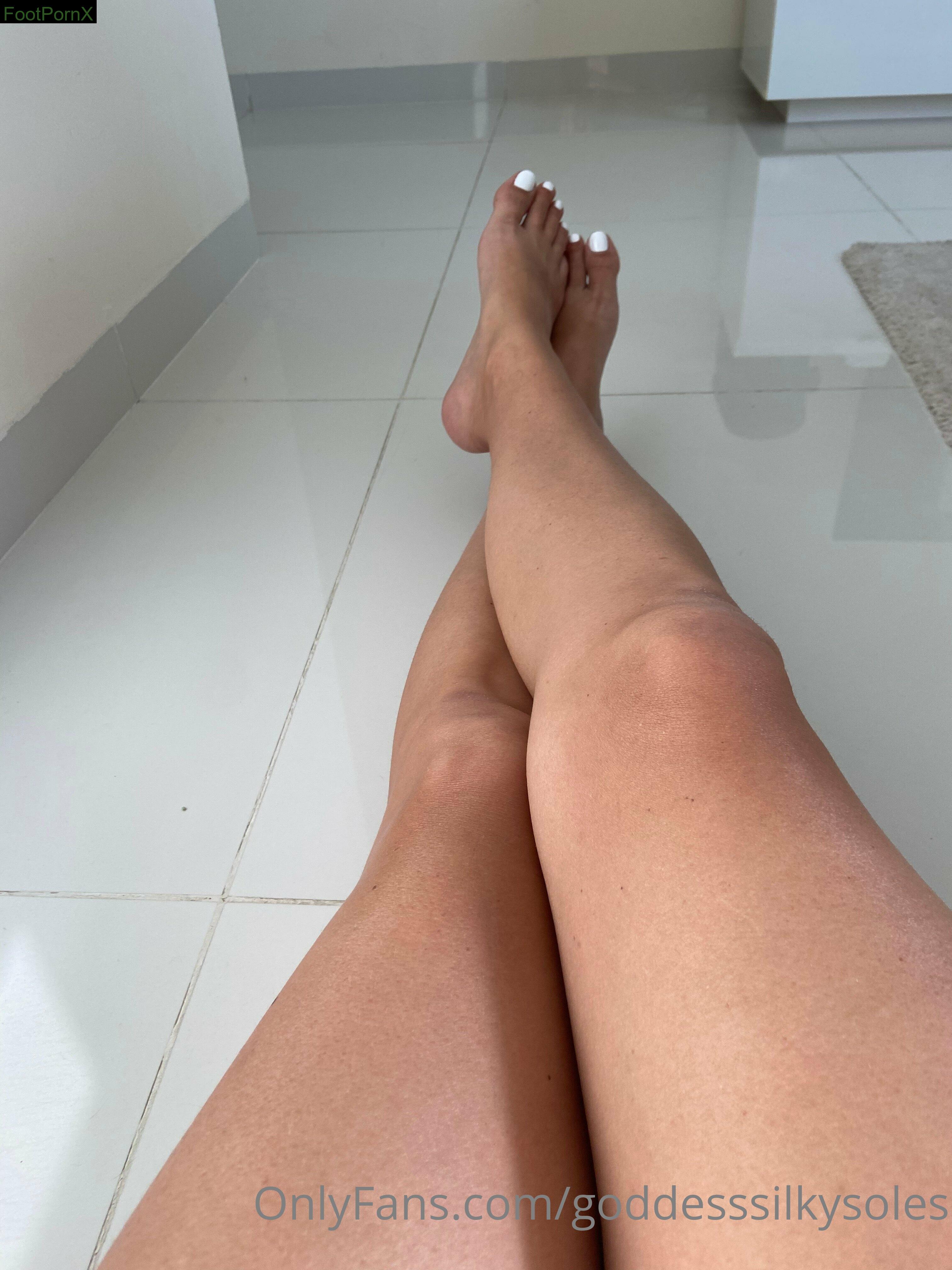 goddesssilkysoles feet photo 15