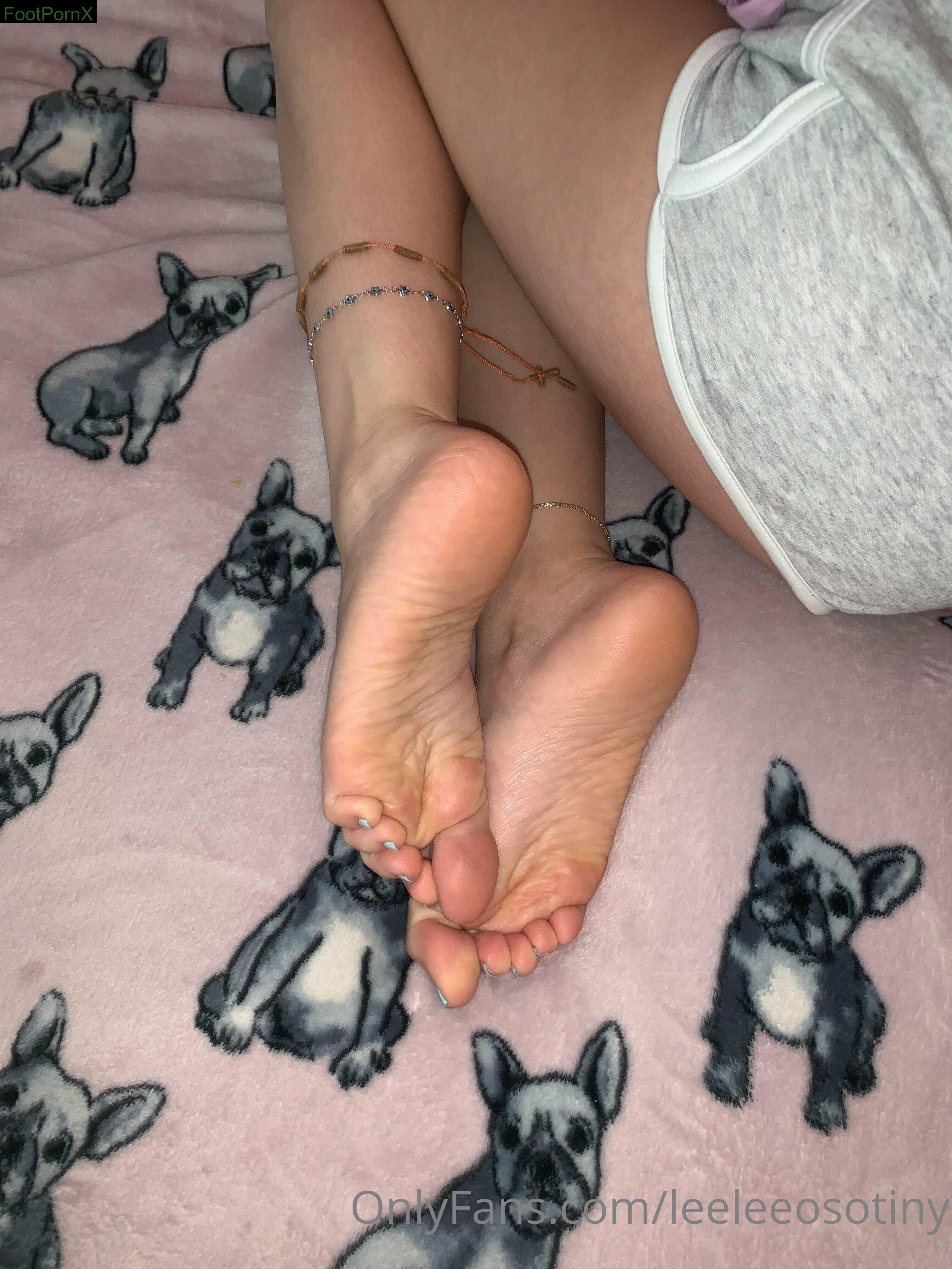 leeleeosotiny feet photo 13