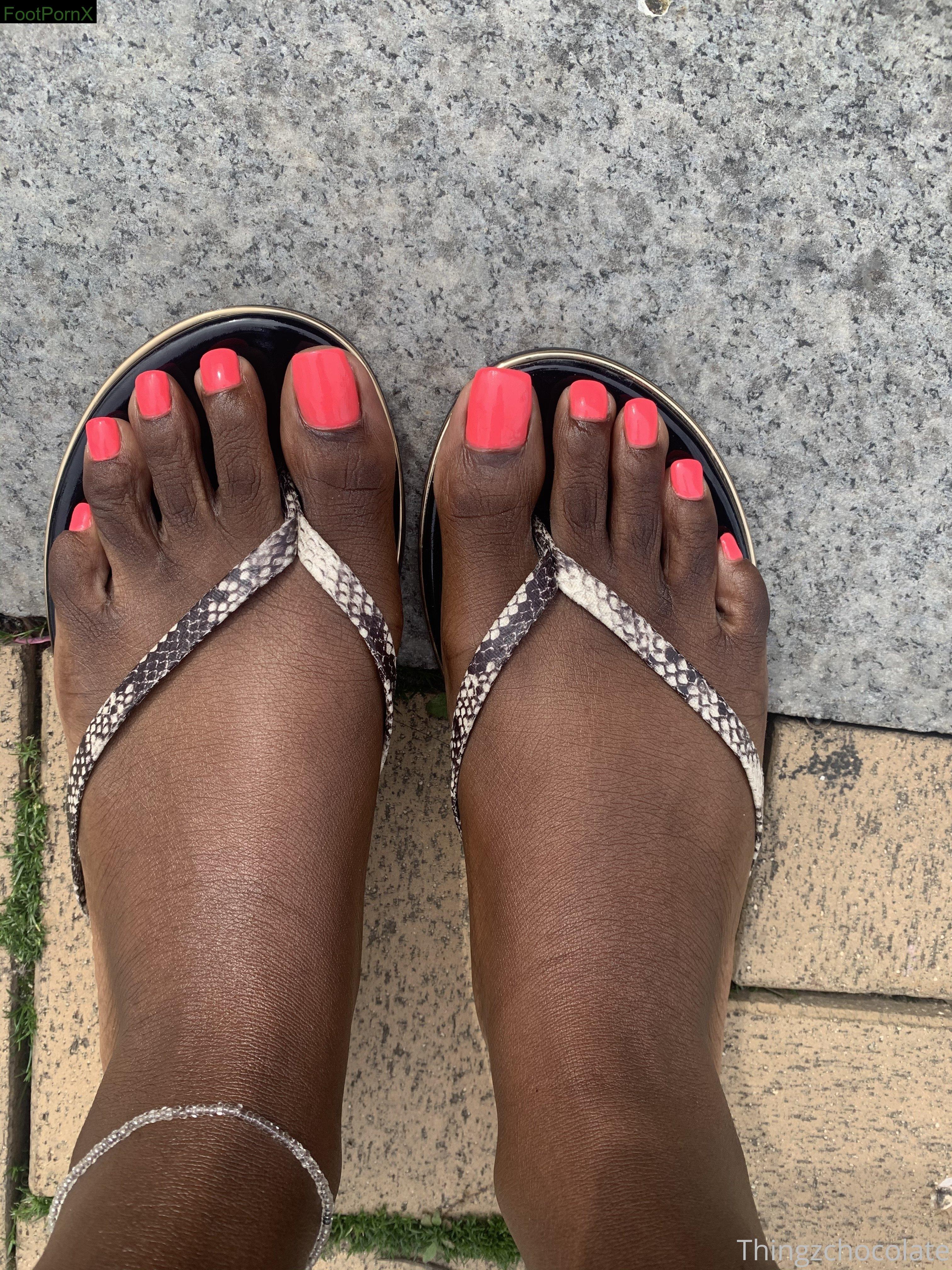 thingzchocolate feet photo 3