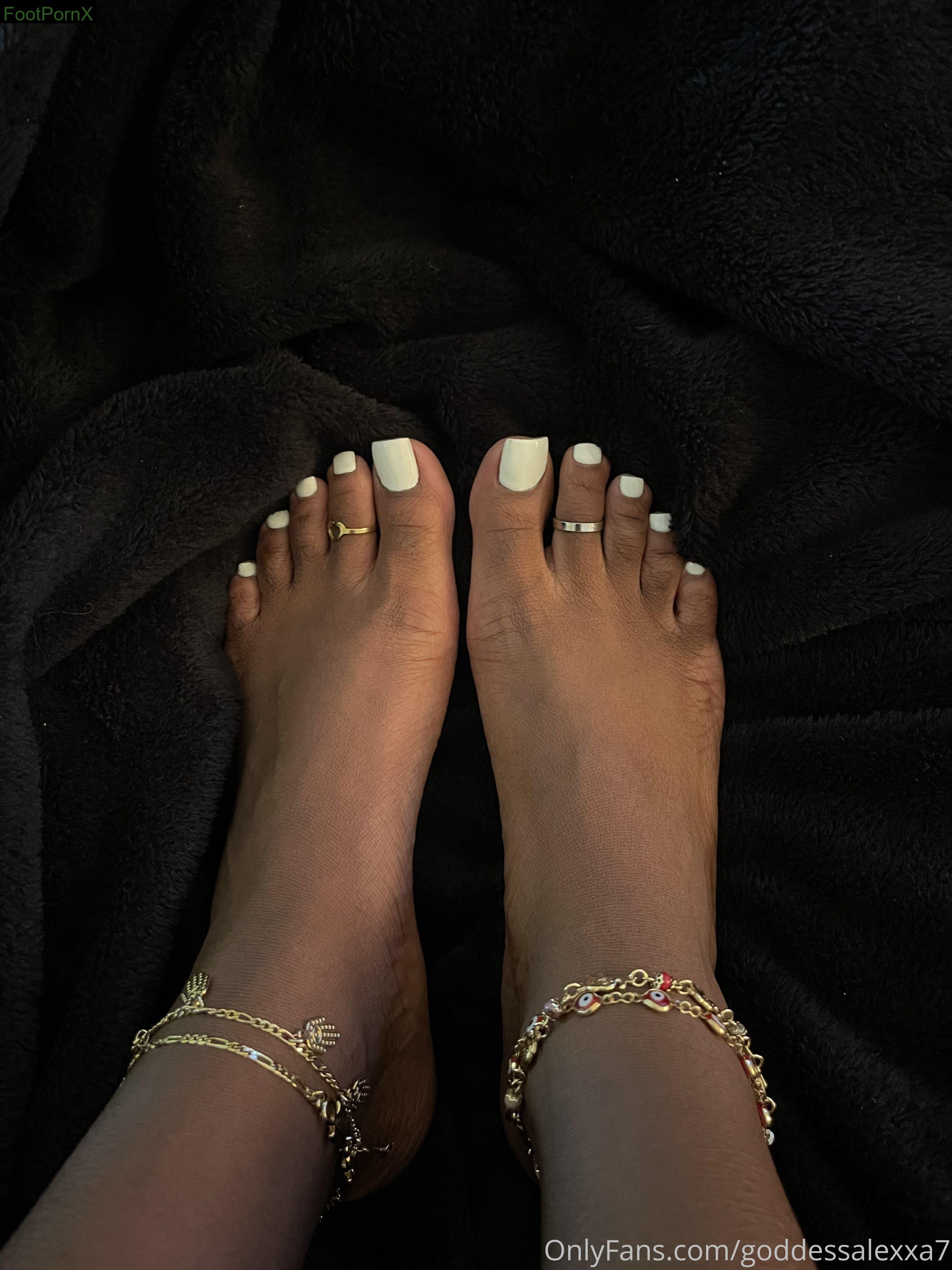 empressalexxa feet photo 18