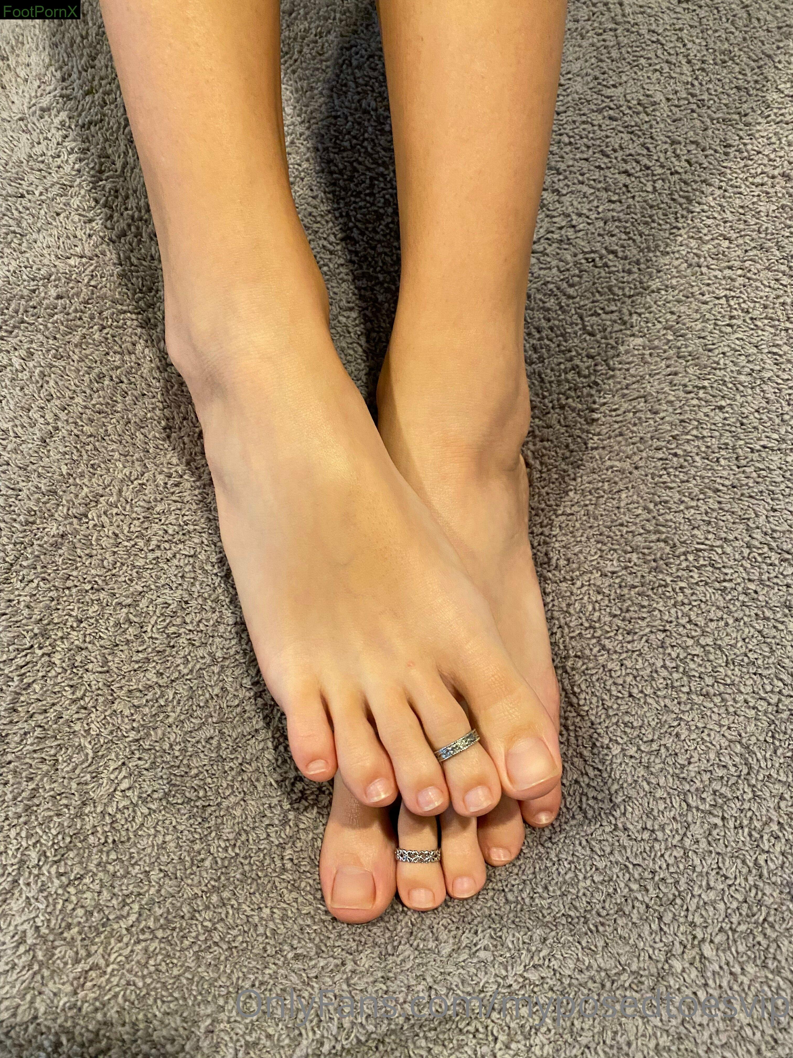 myposedtoesvip feet photo 19