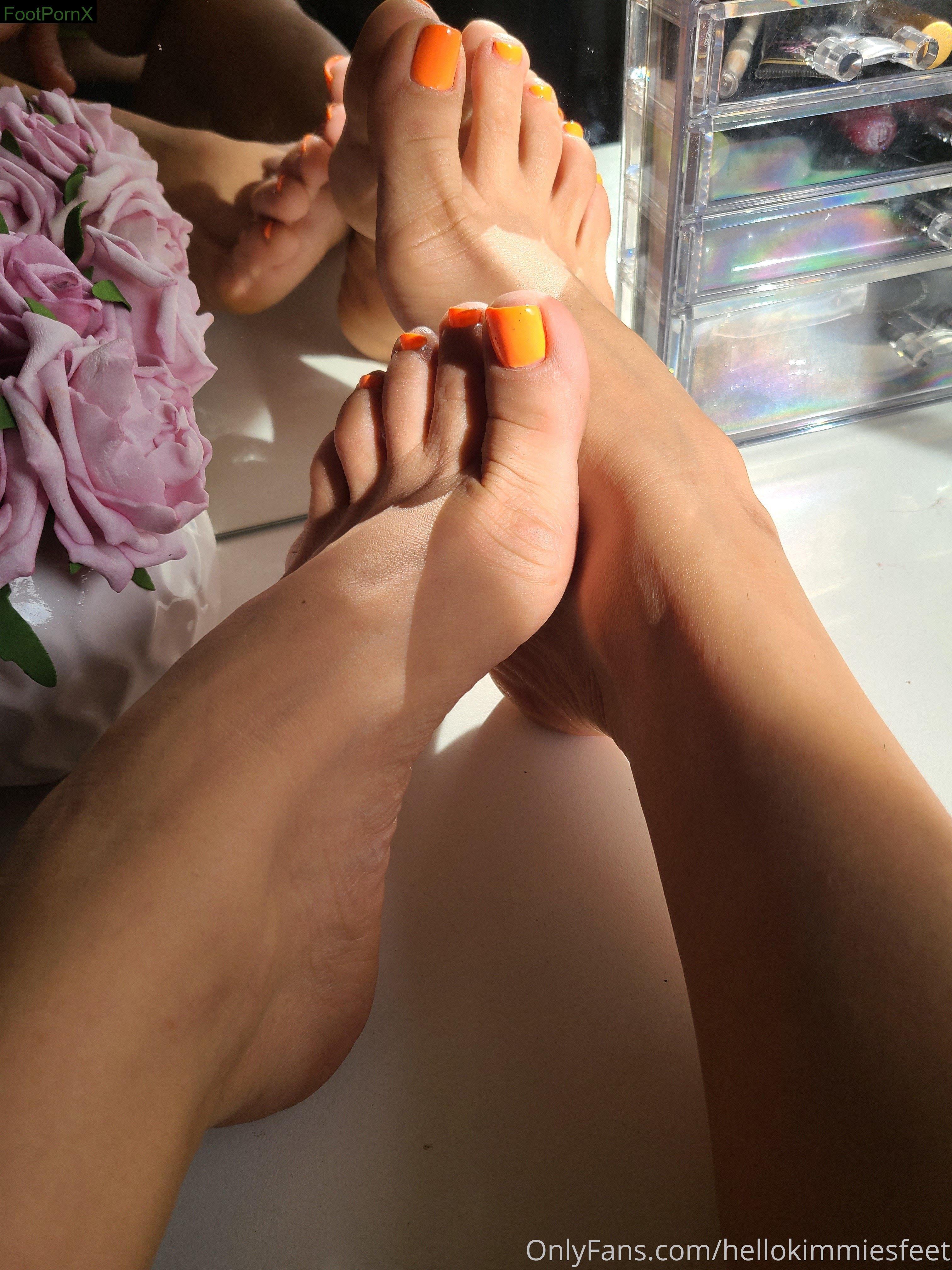 hellokimmiesfeet feet photo 6