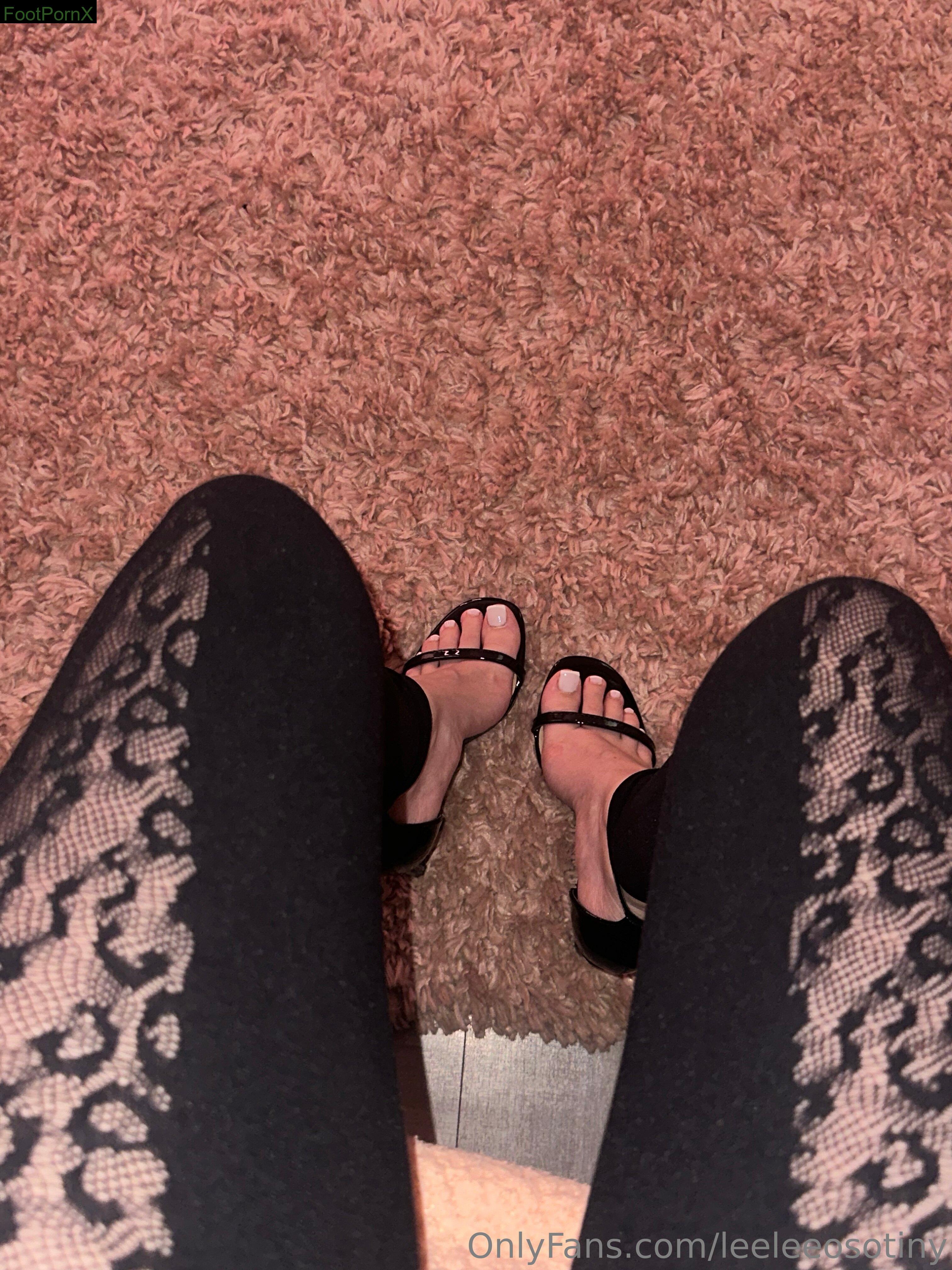 leeleeosotiny feet photo 6