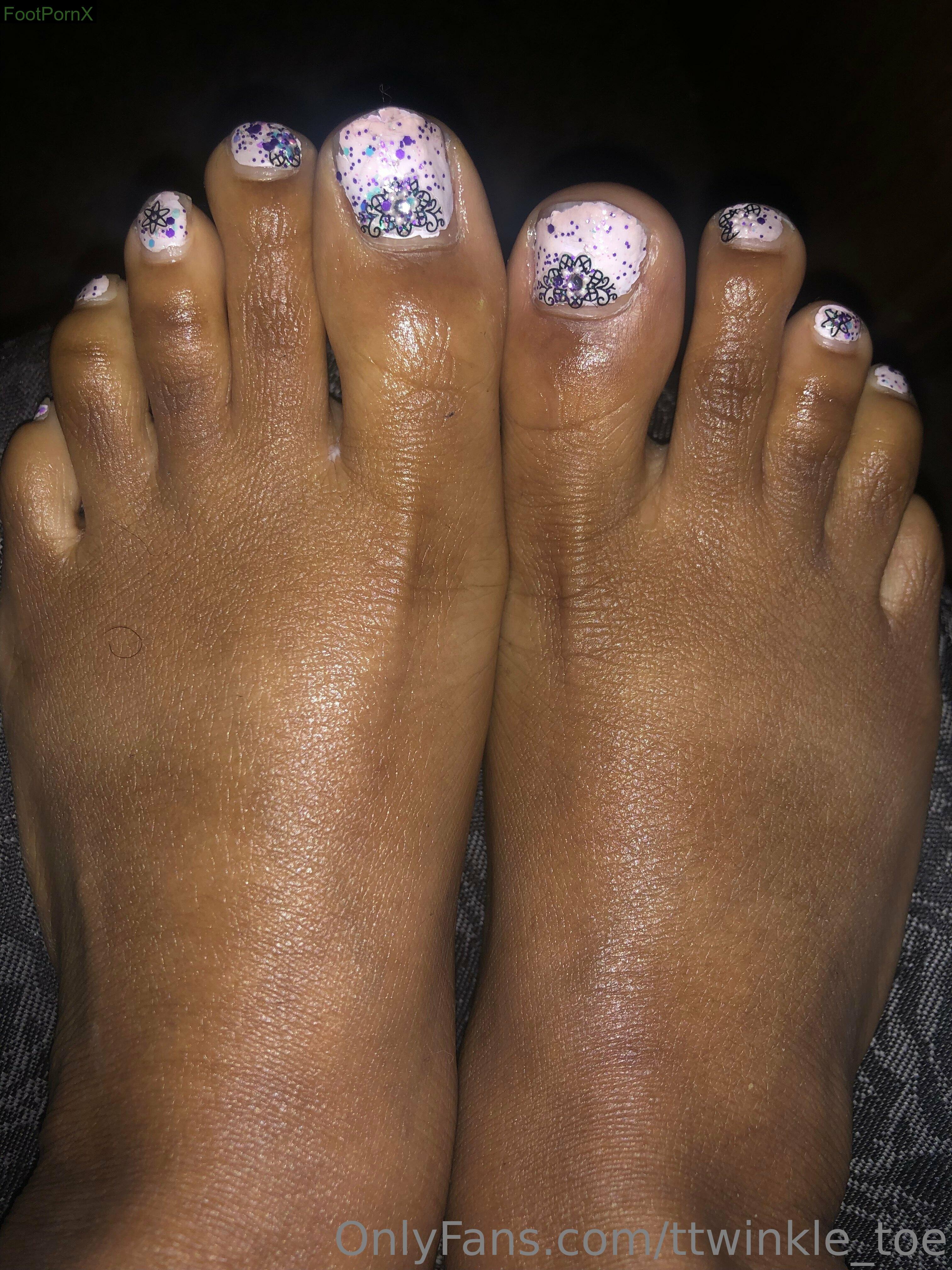 ttwinkle_toe feet photo 1