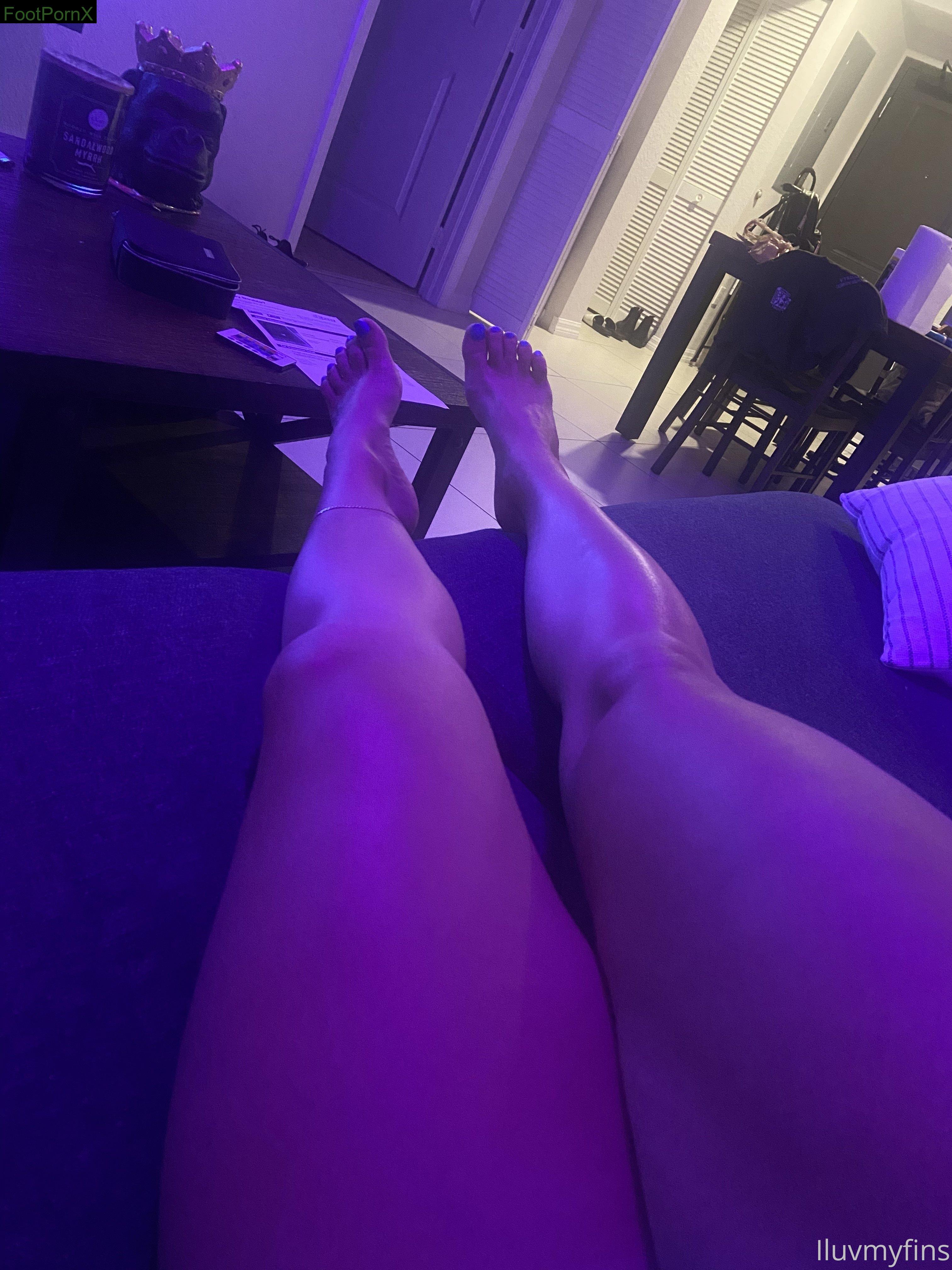 iluvmyfins feet photo 7