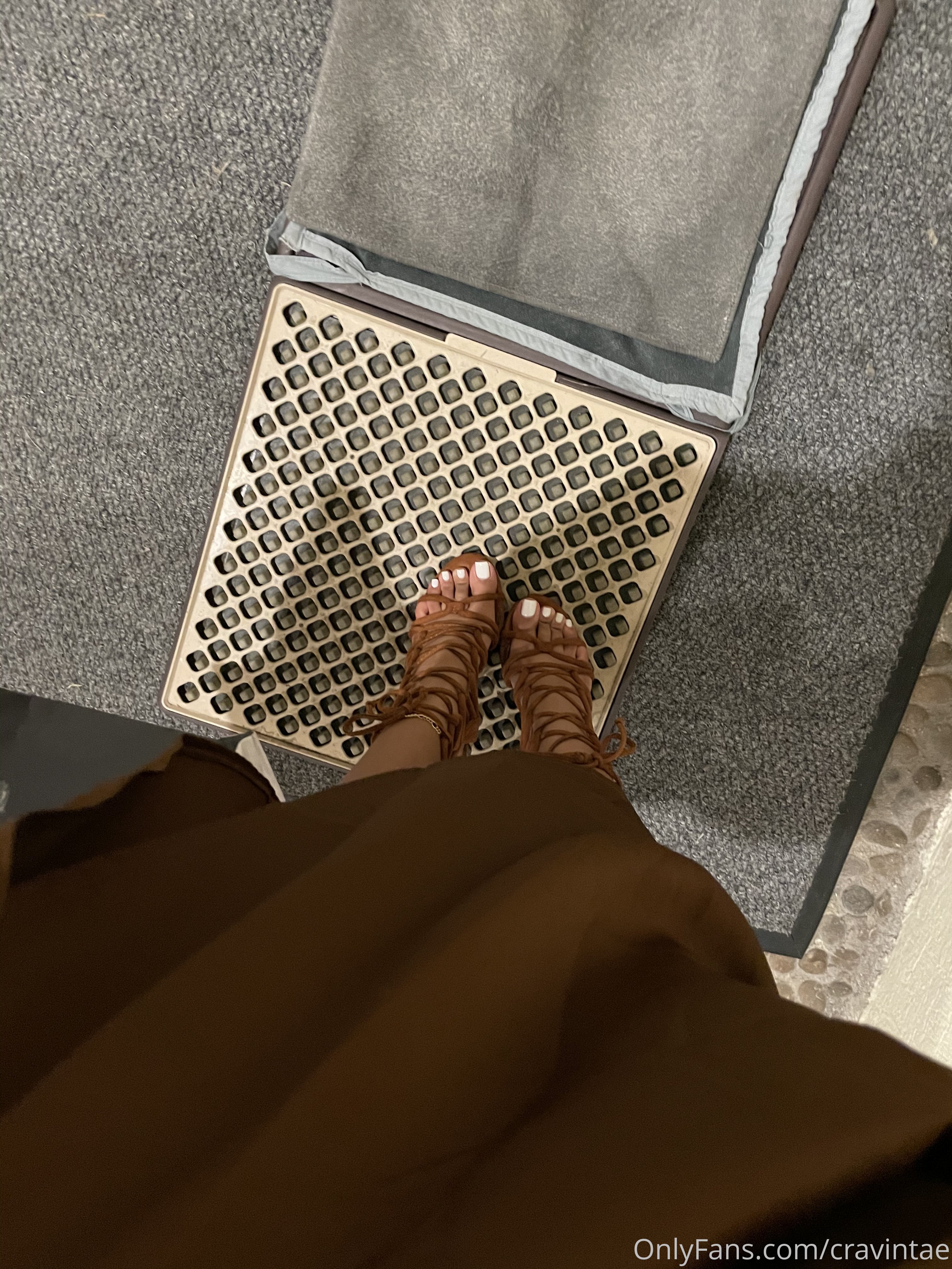 cravintae feet photo 18