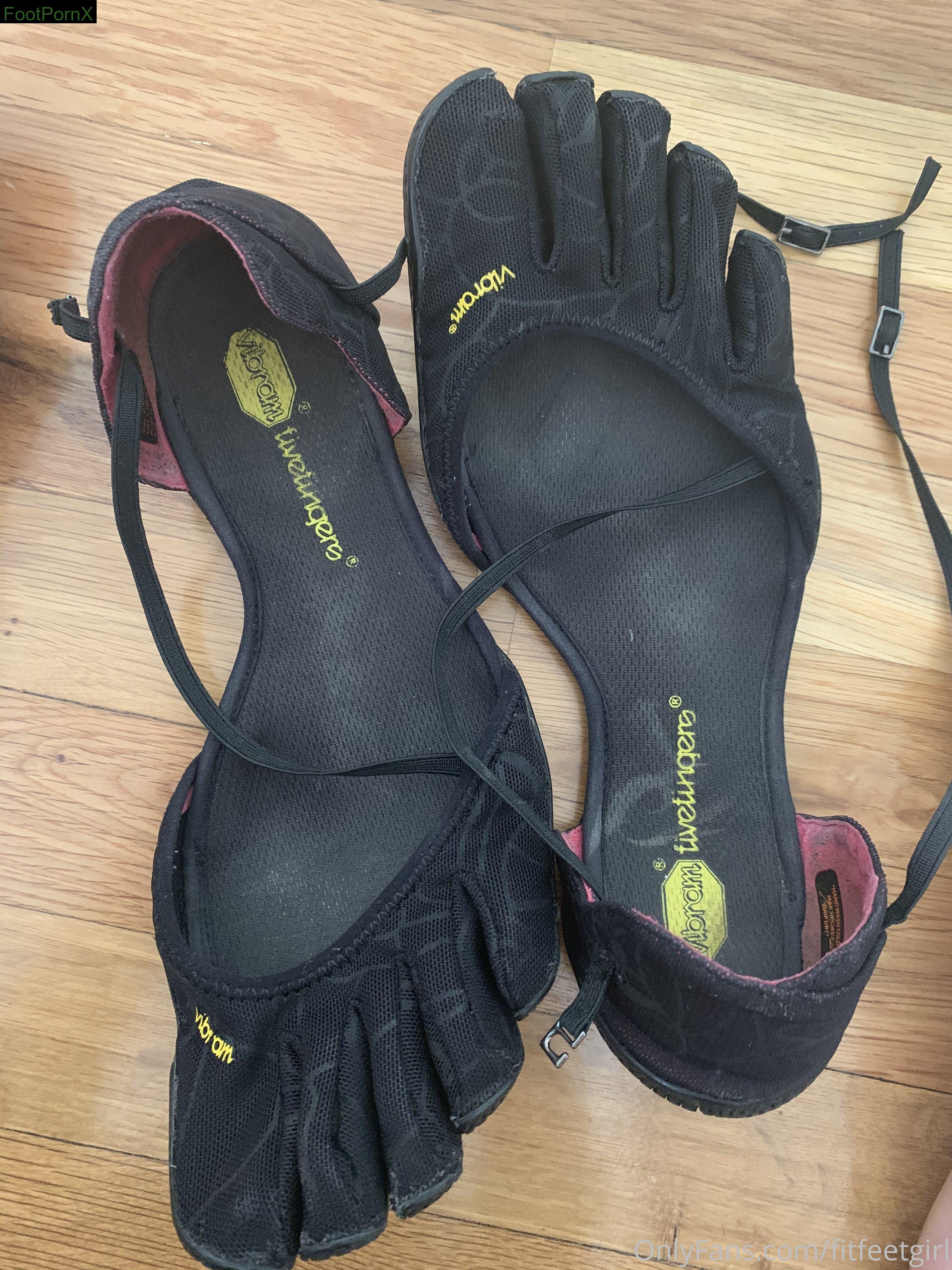 fitfeetgirl feet photo 3