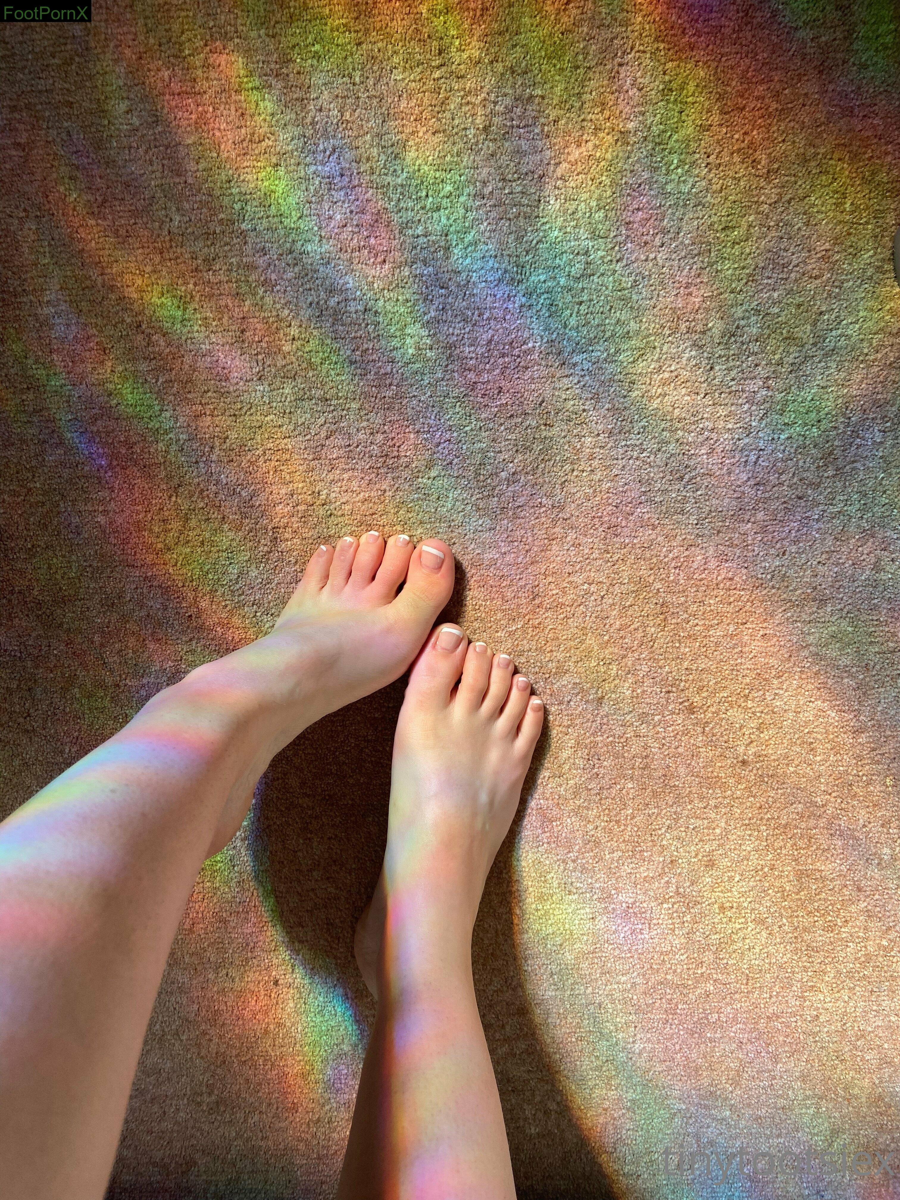tinytootsiex feet photo 12