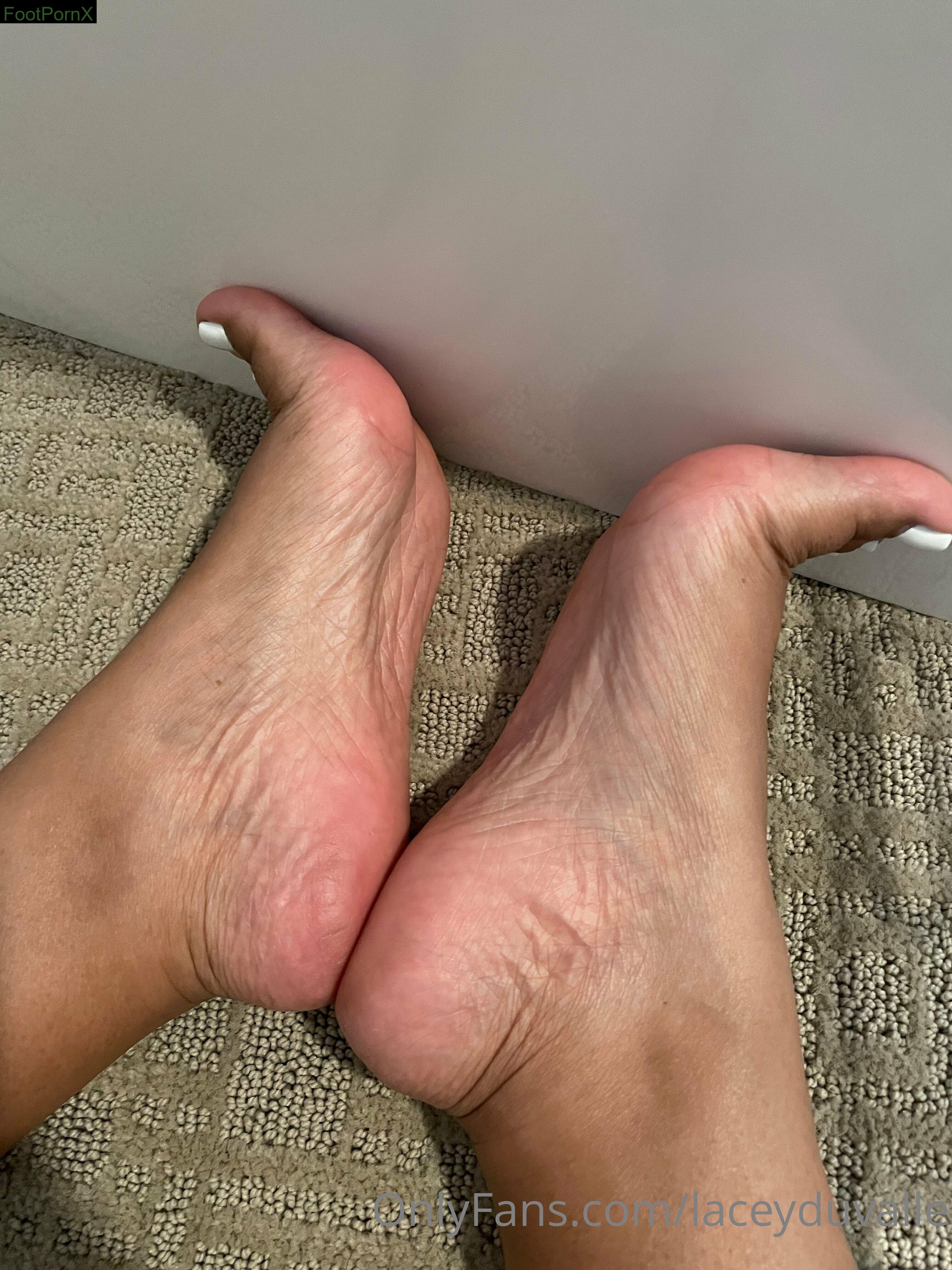 laceyduvalle feet photo 19