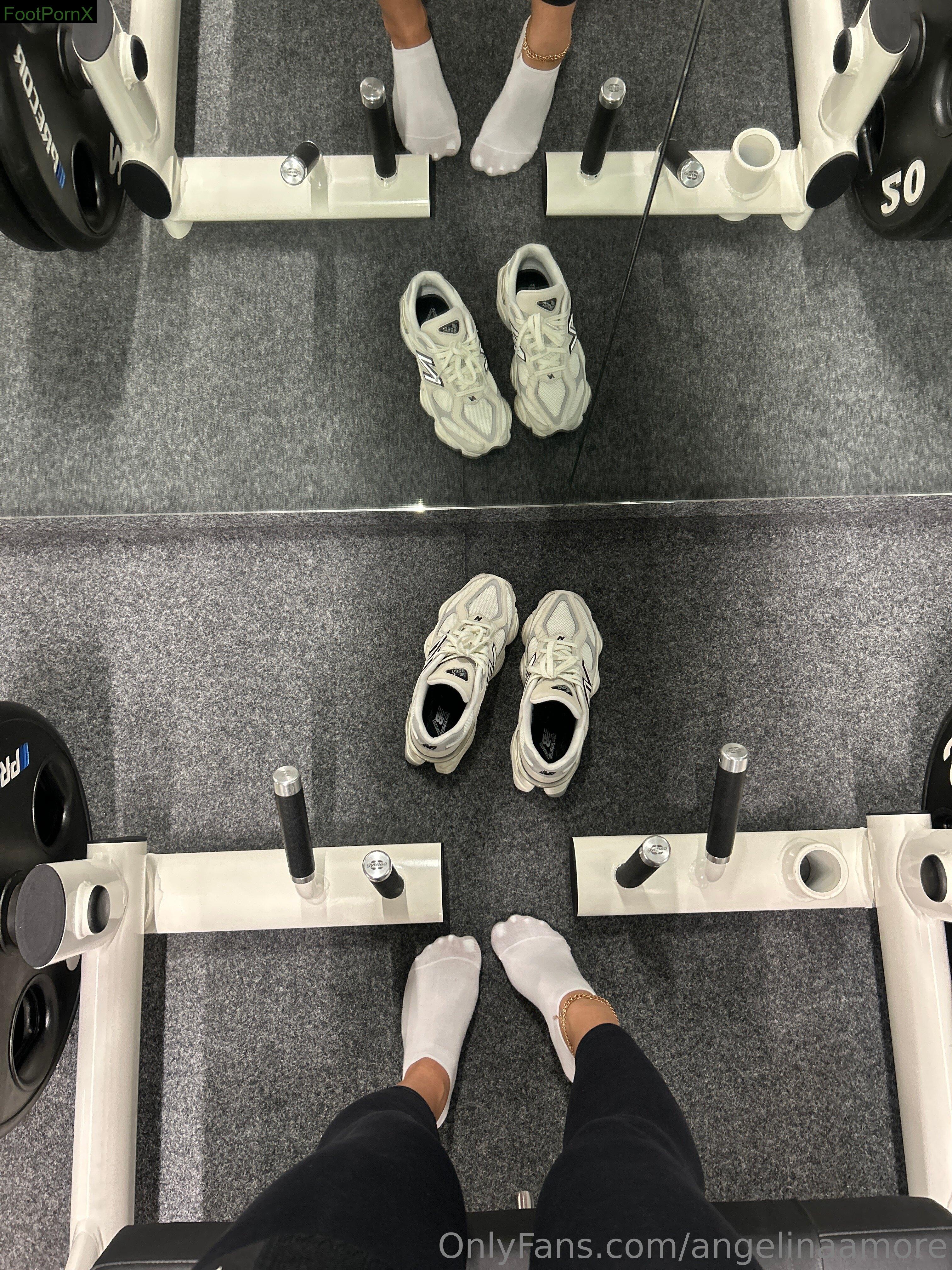 angelinaamore feet photo 19