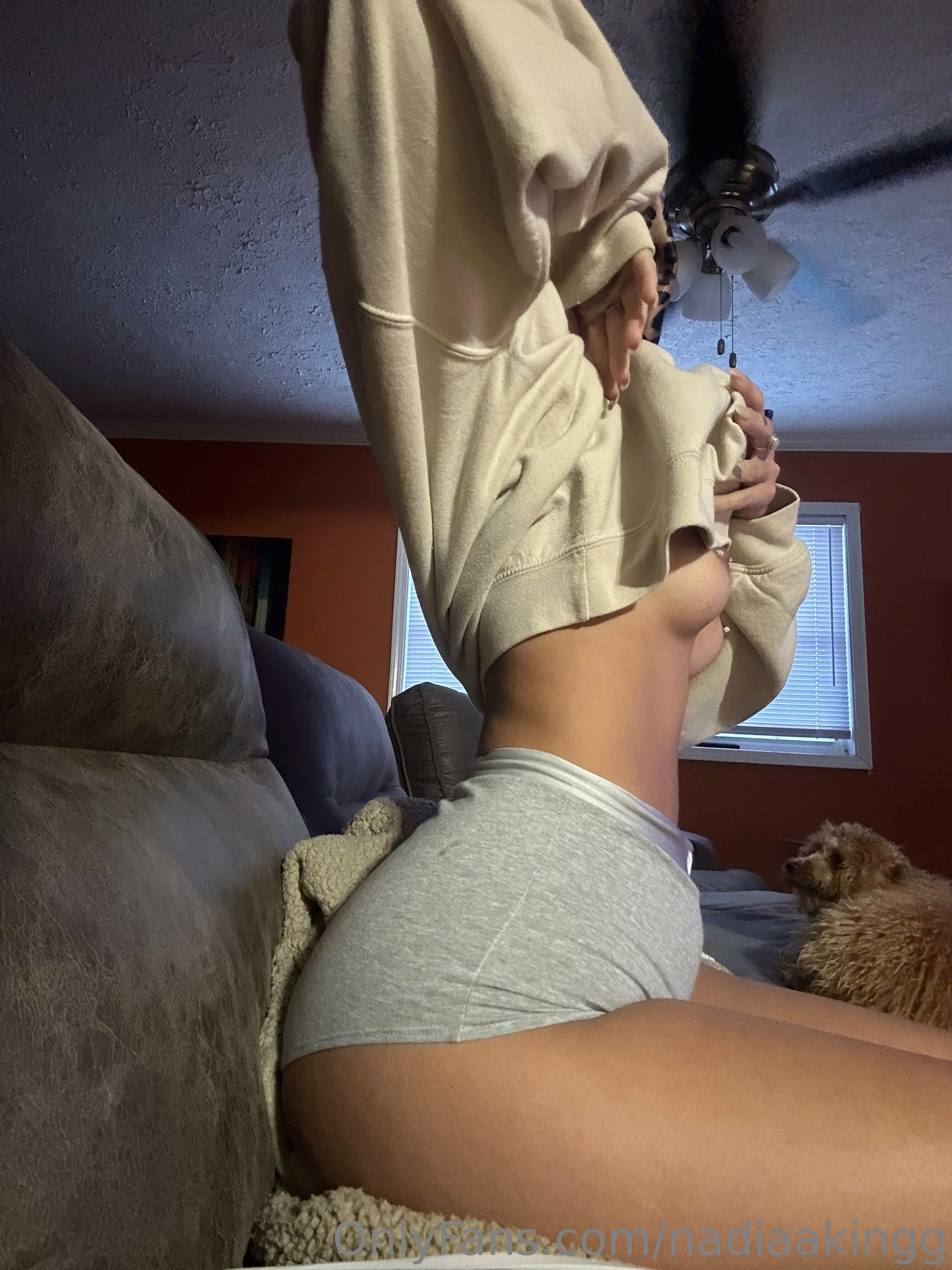 nadiaakingg feet photo 13