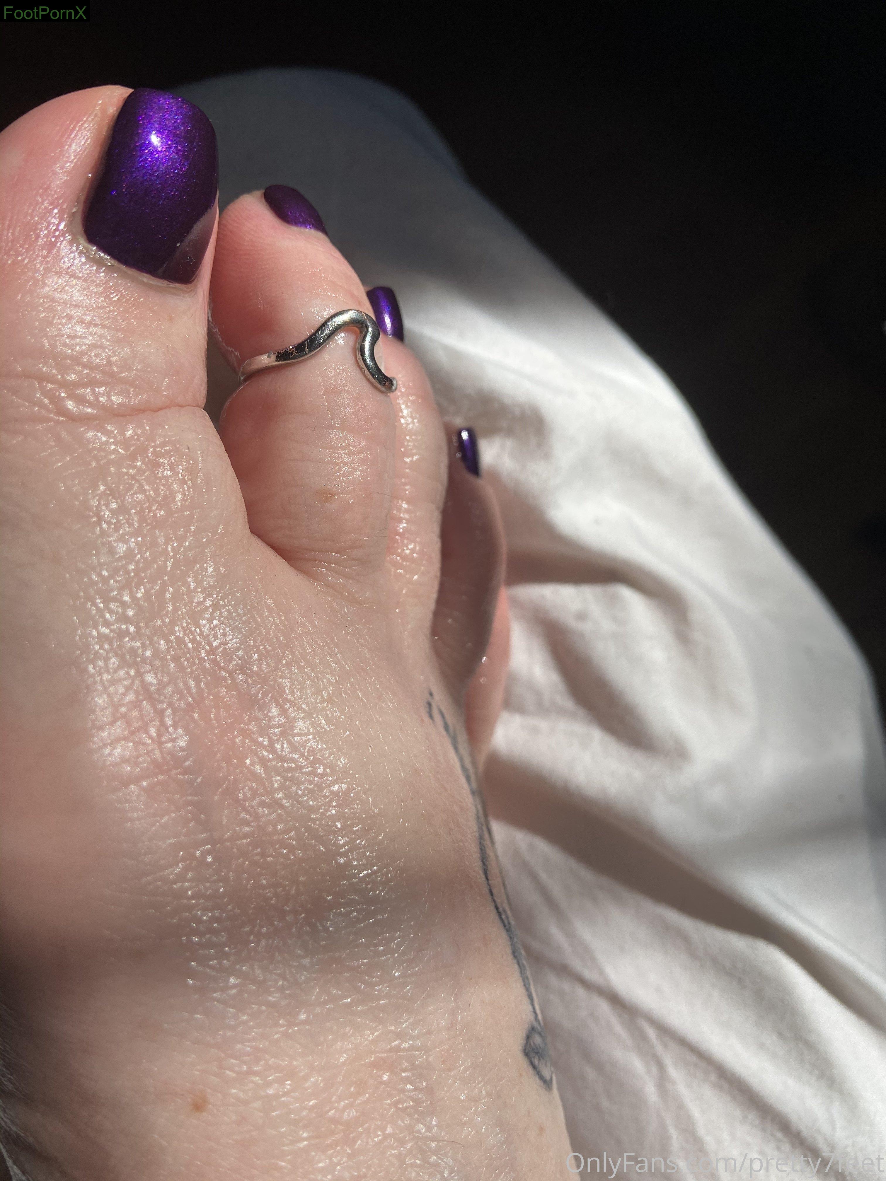 pretty7feet feet photo 7