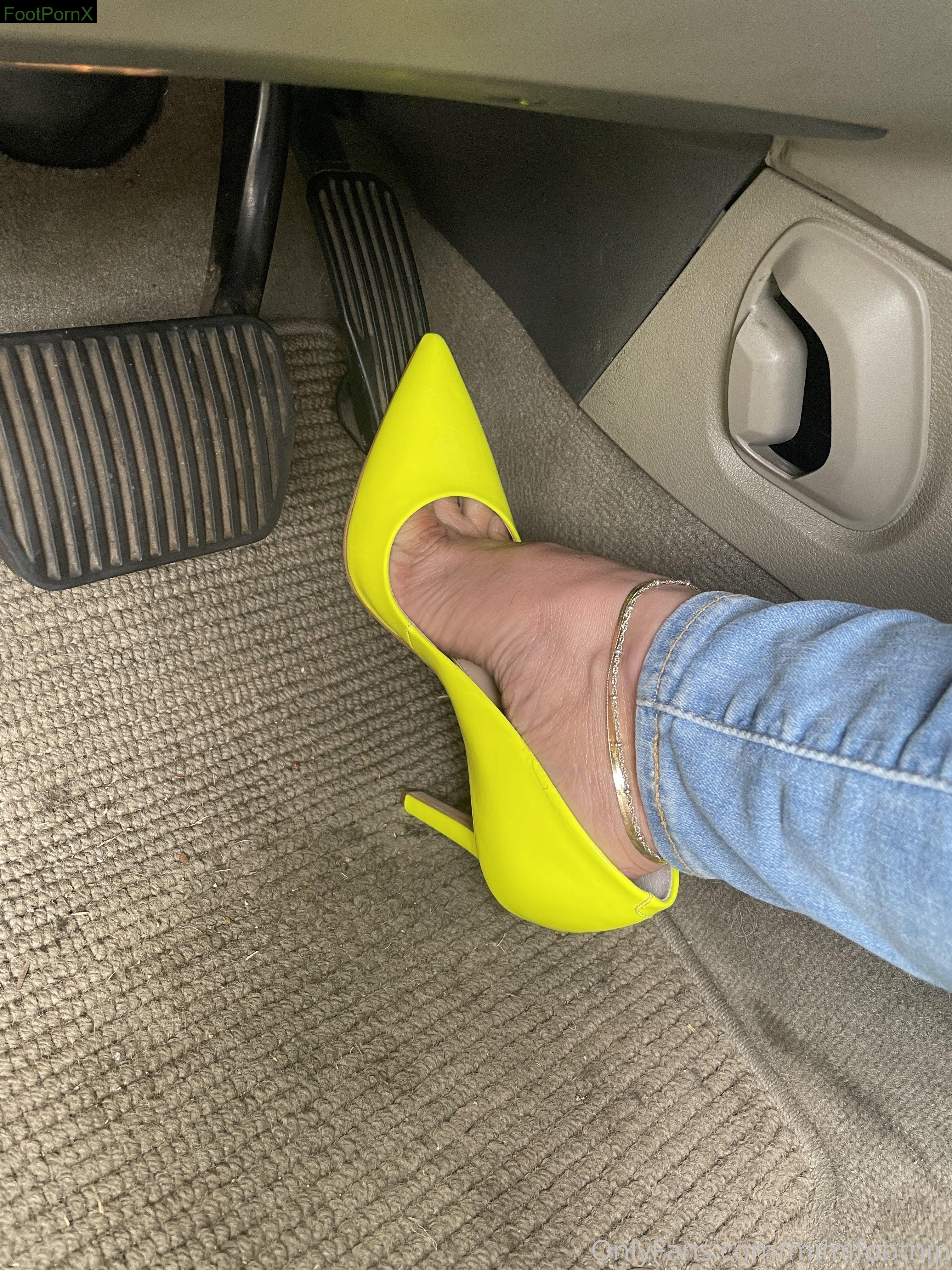 mimifootnip feet photo 11