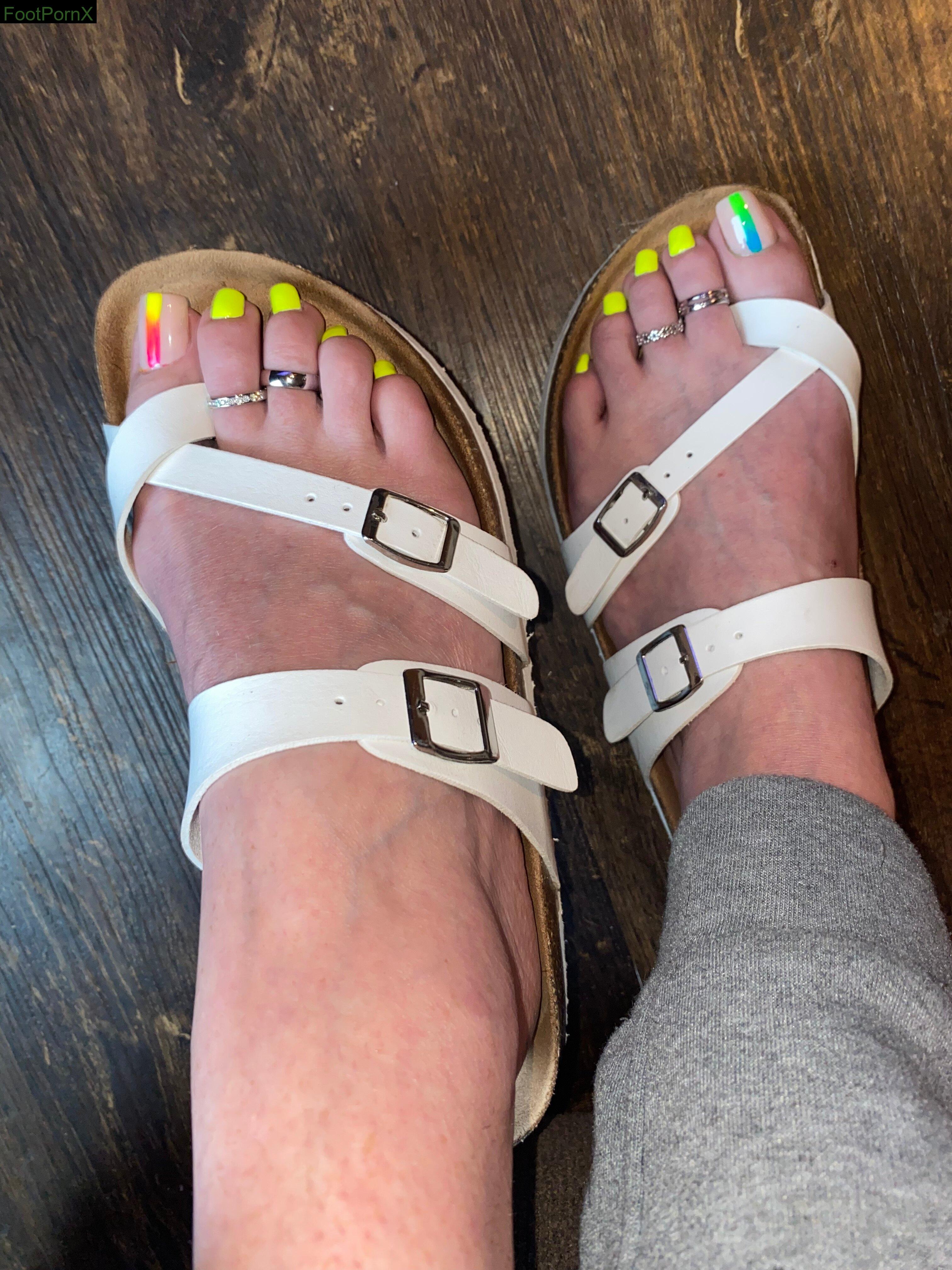 toetal_vixen feet photo 6