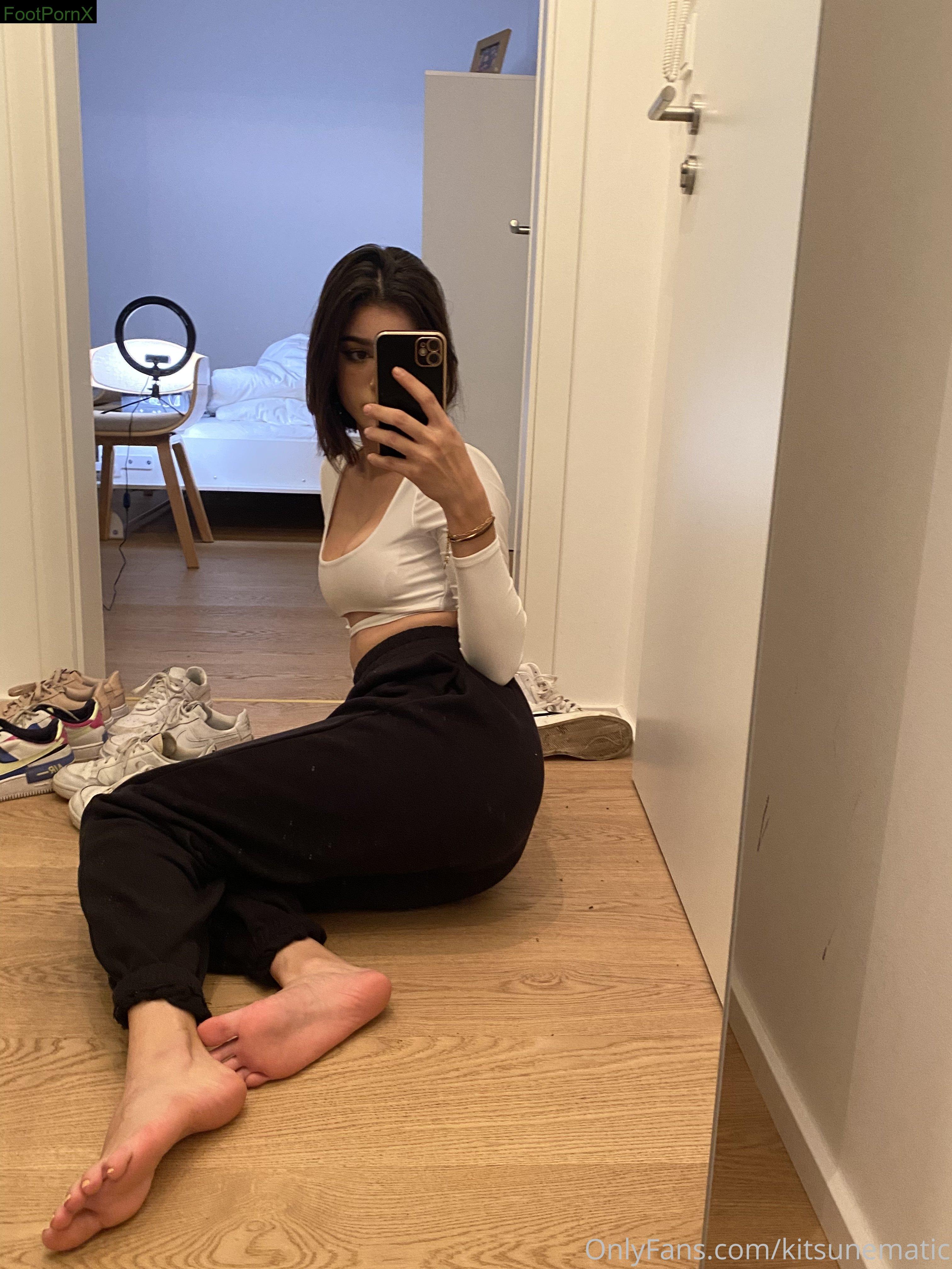 kitsunematic feet photo 5