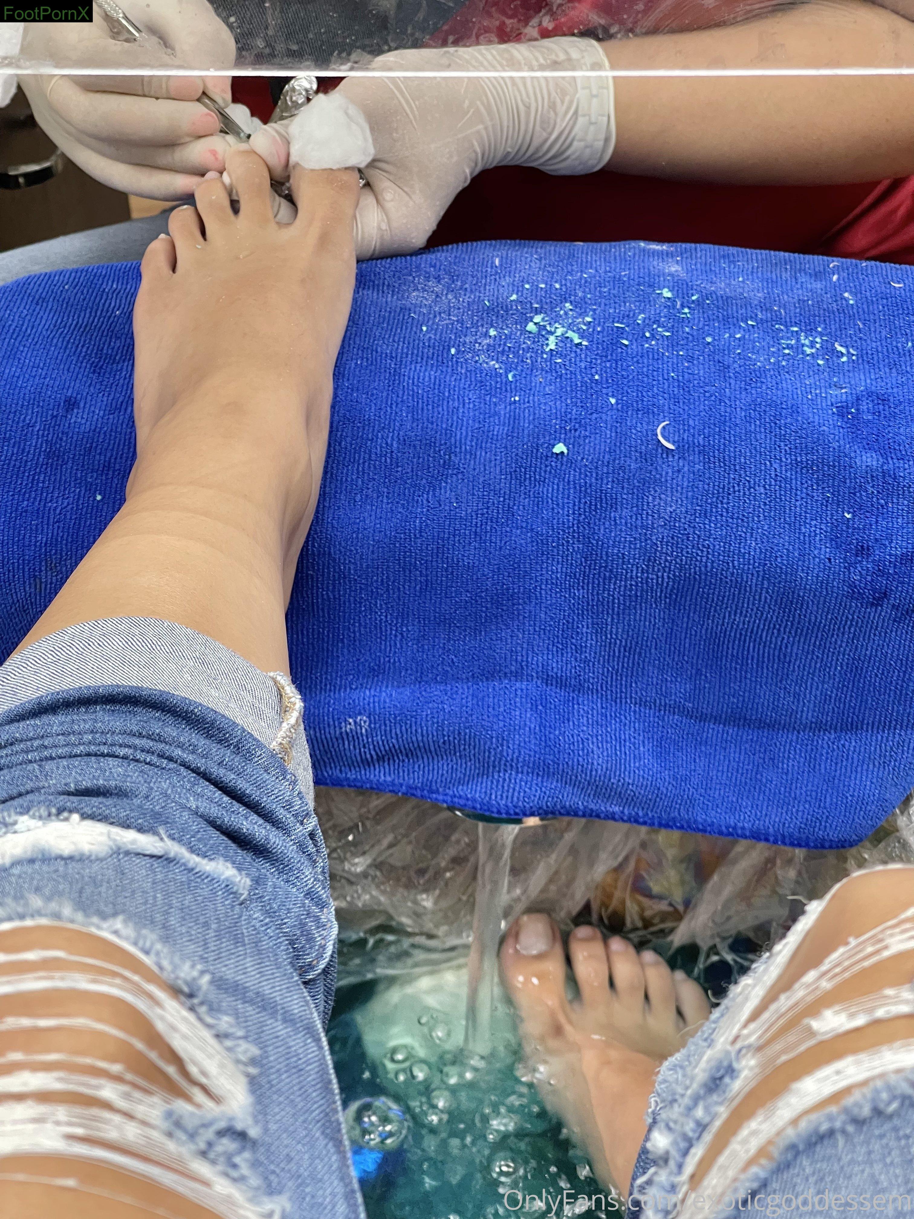 exoticgoddessem feet photo 2