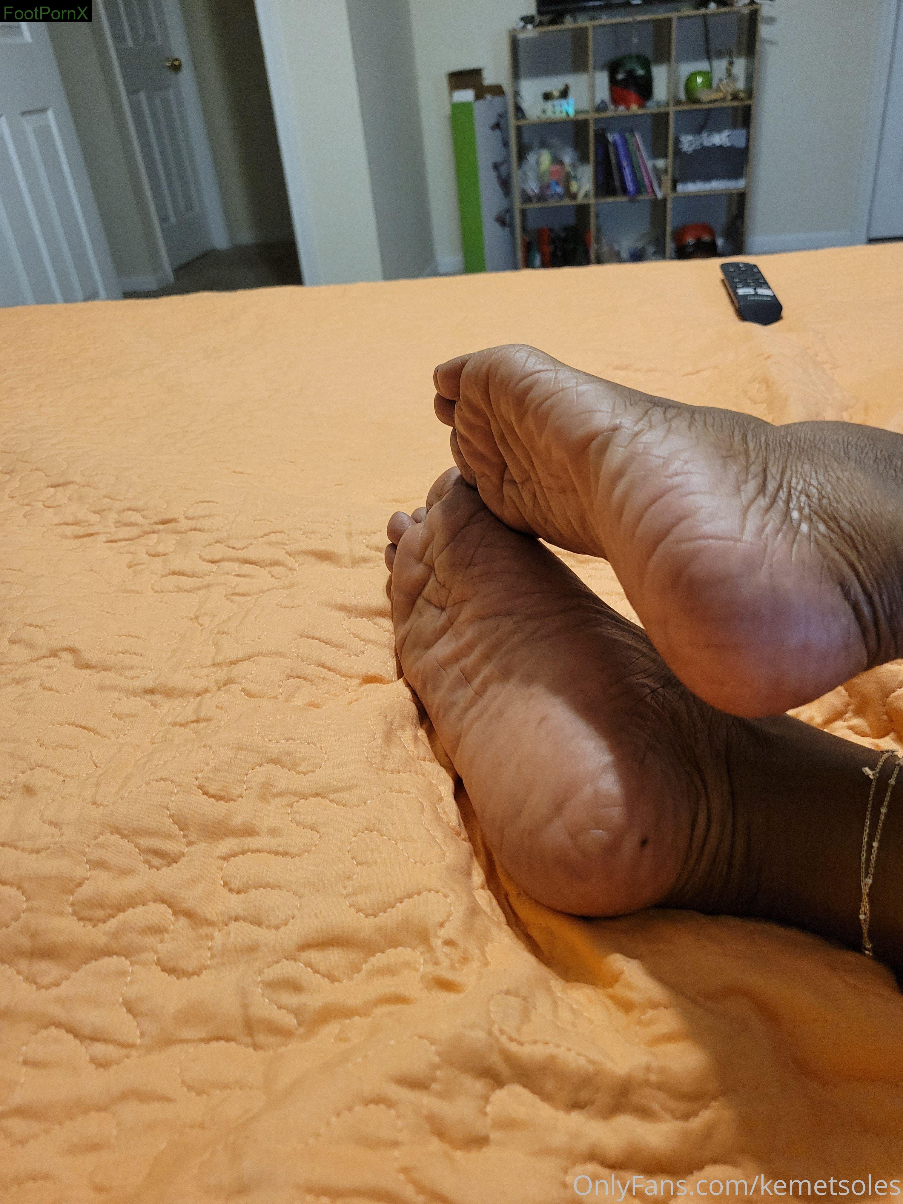 kemetsoles feet photo 3
