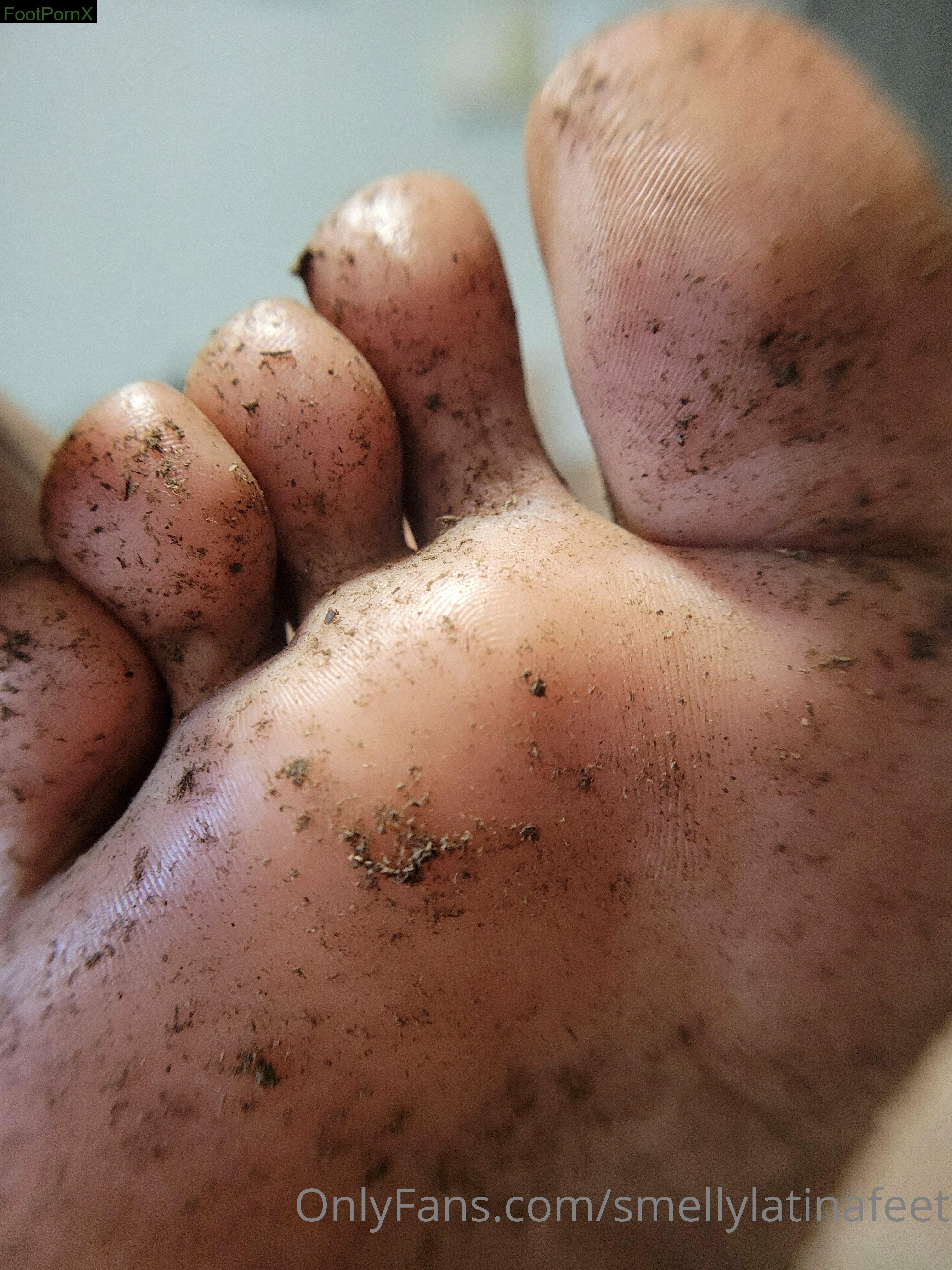 smellylatinafeet feet photo 3