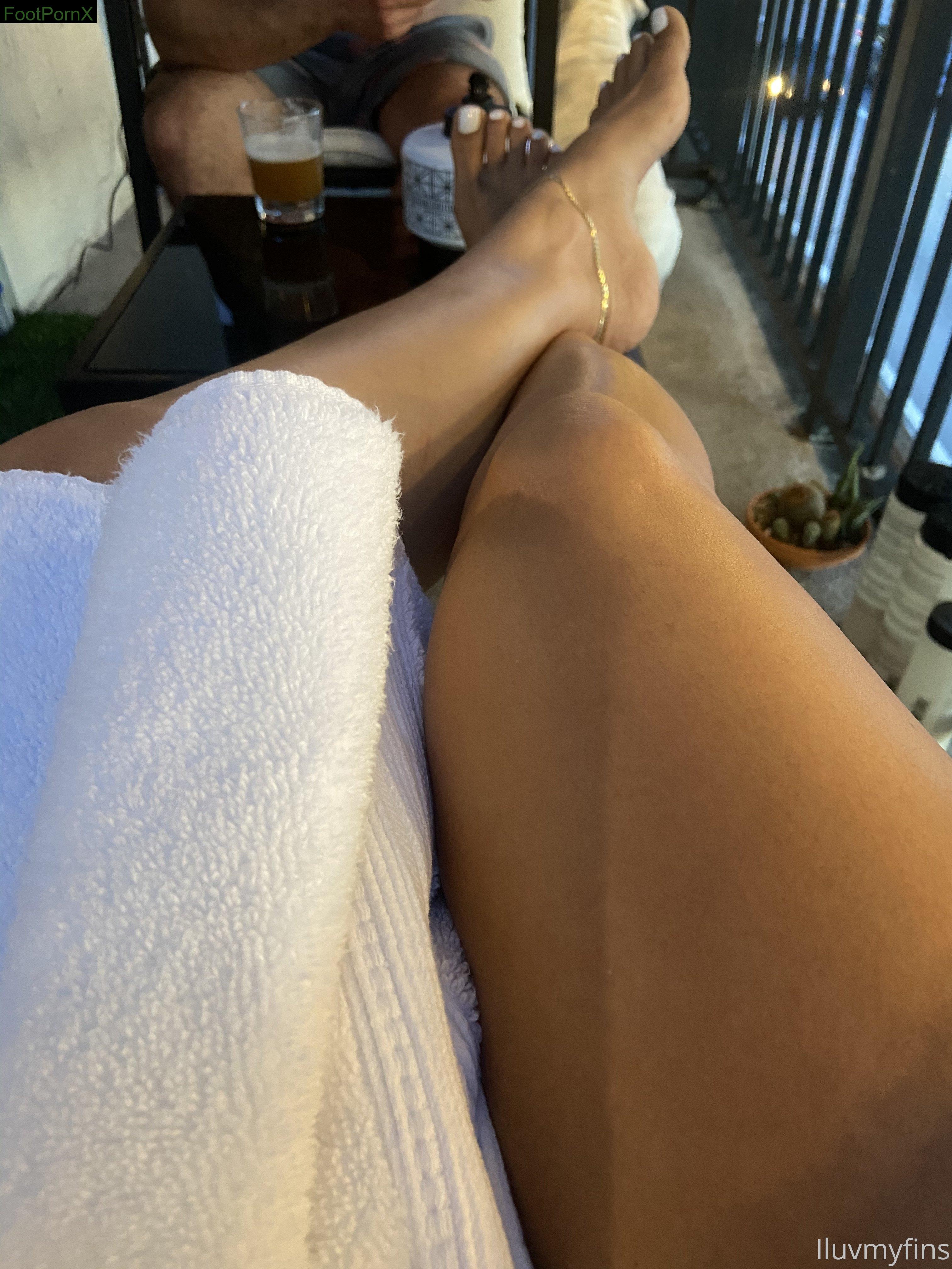iluvmyfins feet photo 5