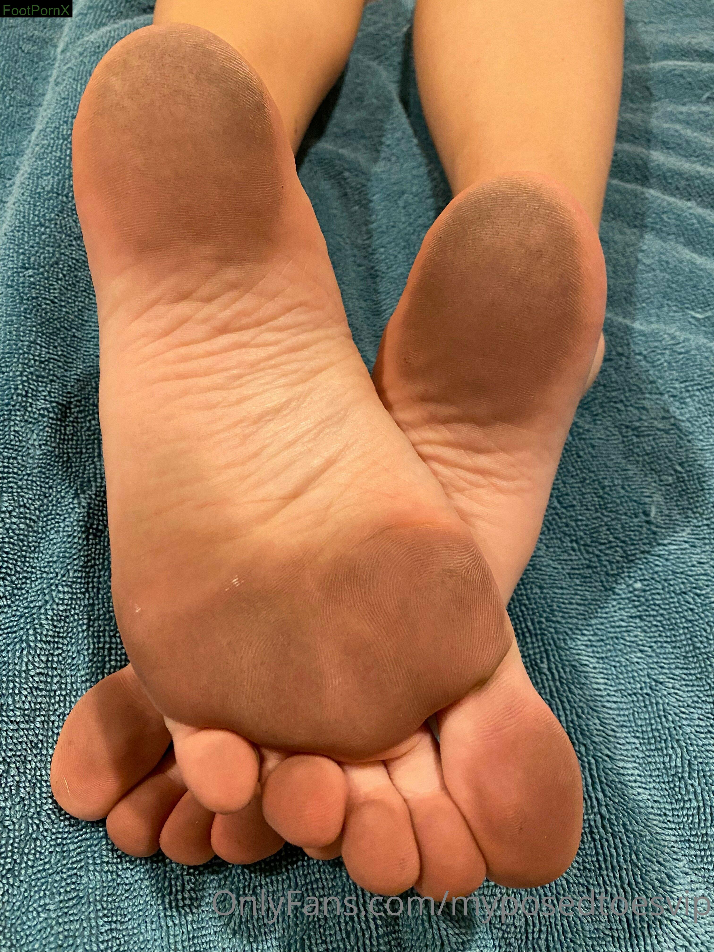myposedtoesvip feet photo 12