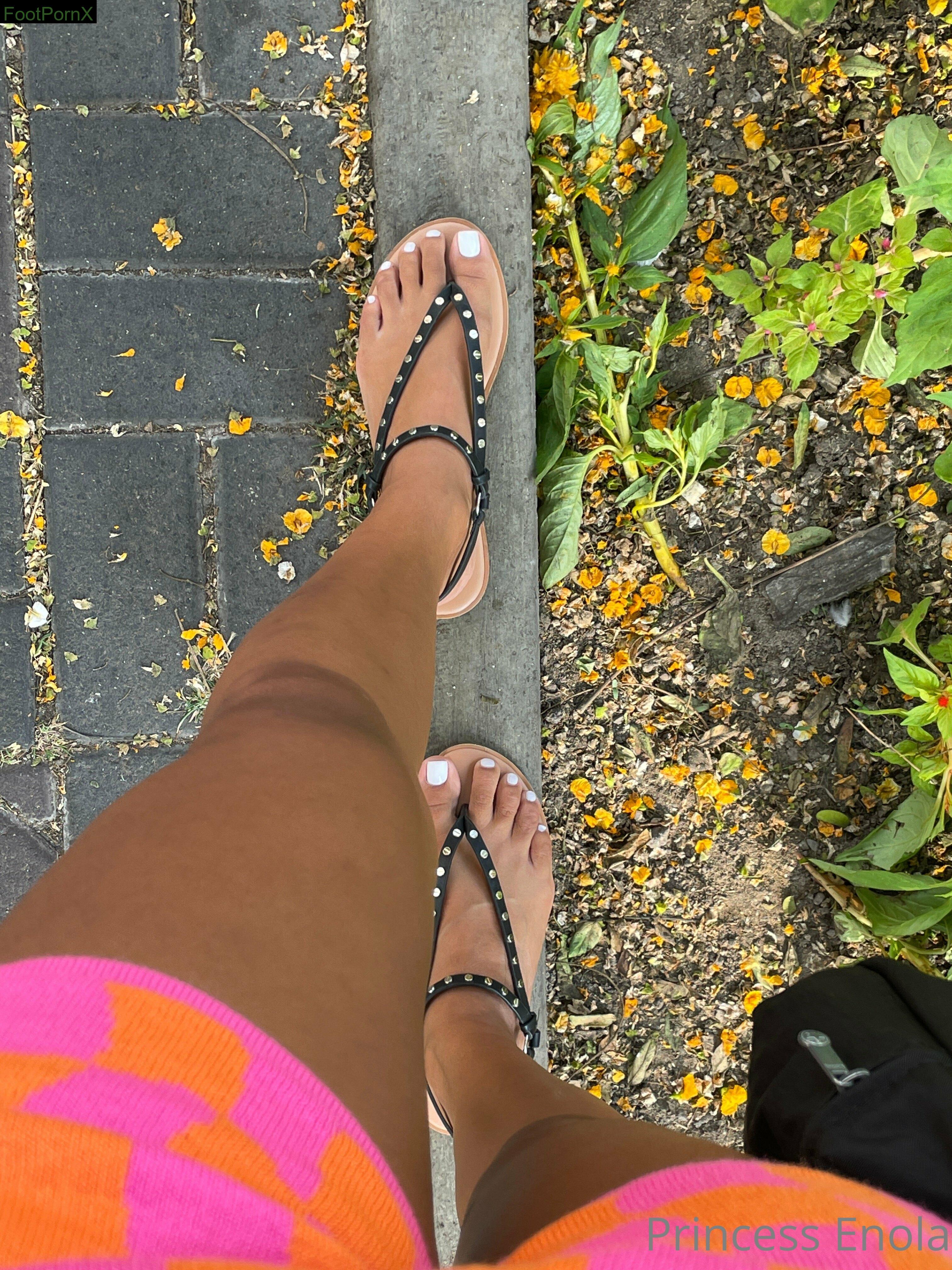 princess_enola feet photo 11