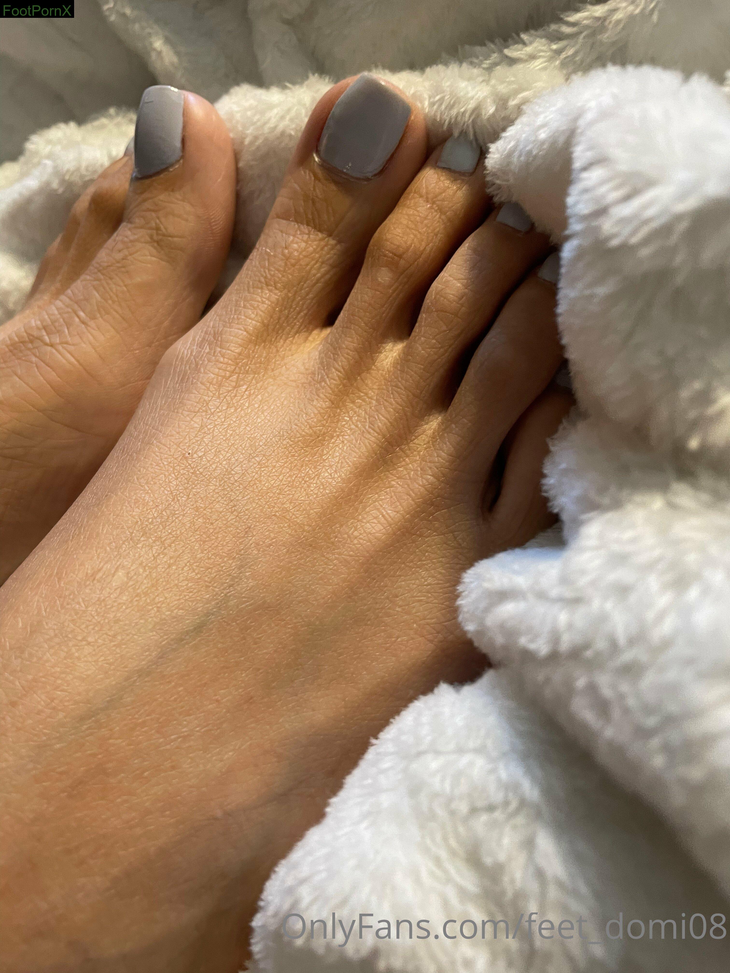 feet_domi08 feet photo 6