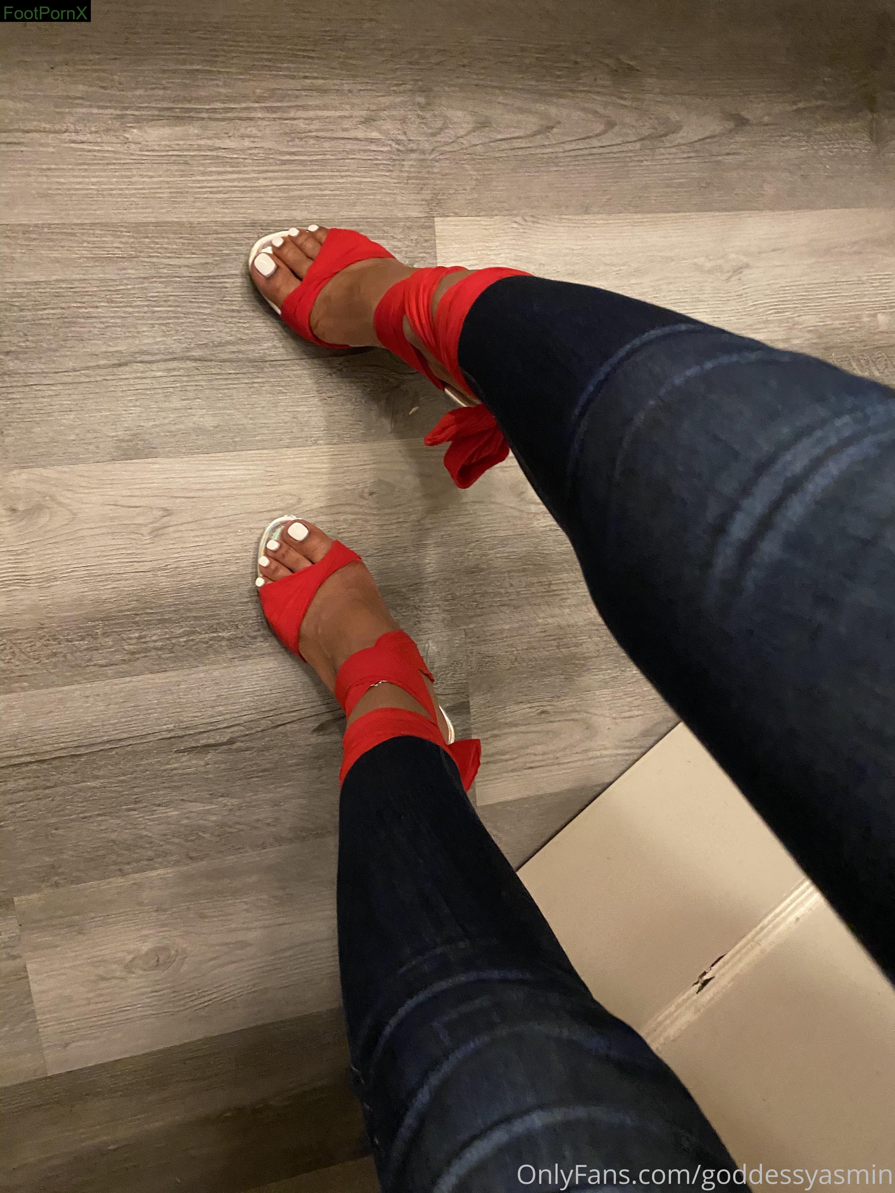 goddessyasmin feet photo 13
