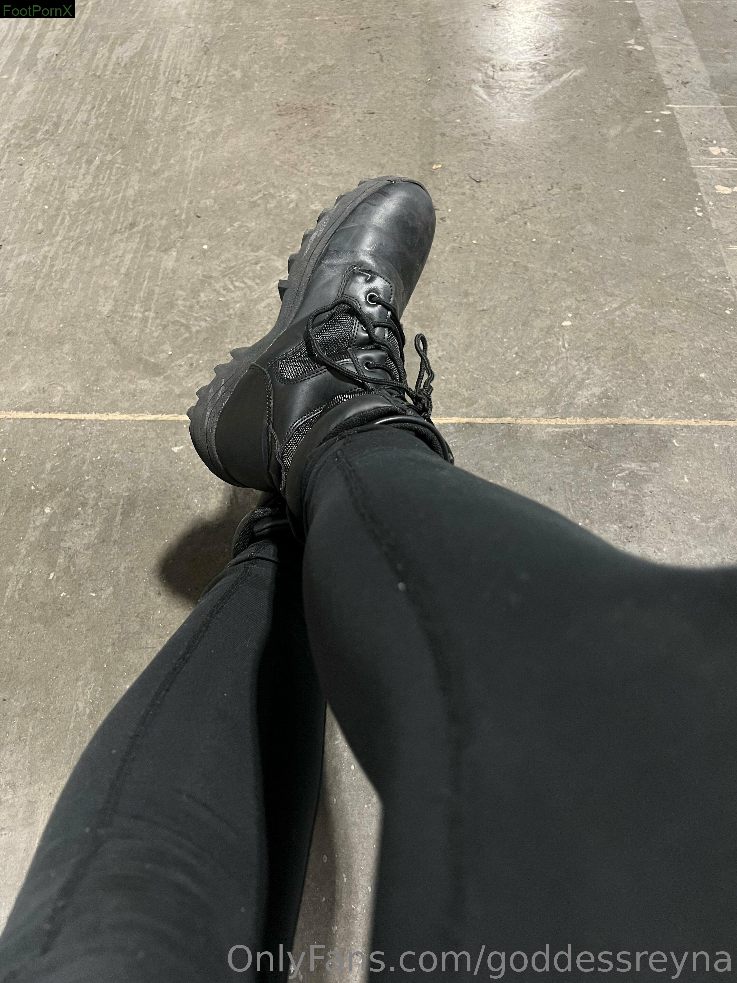 goddessreyna feet photo 14