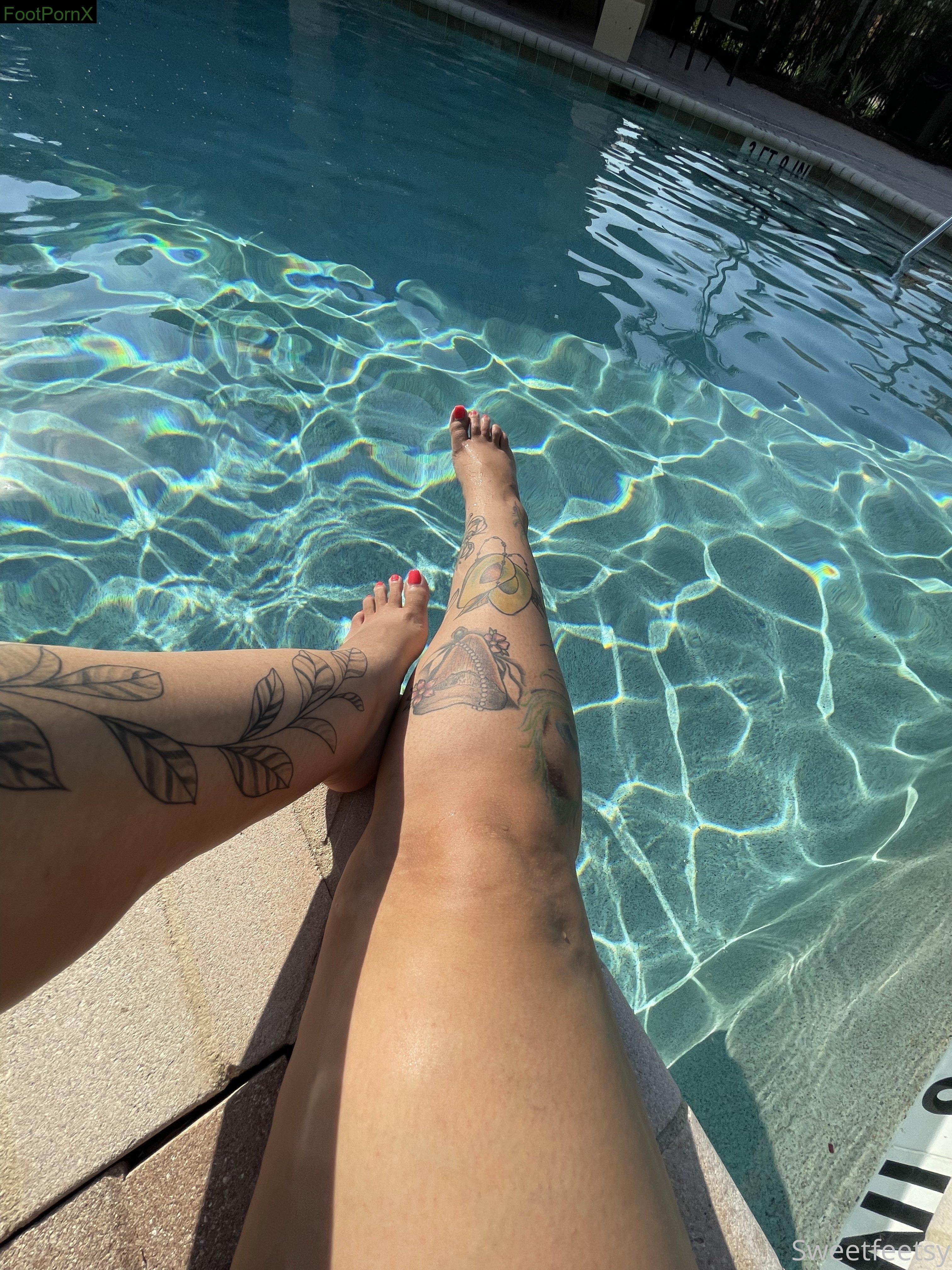 sweetfeetsy feet photo 3