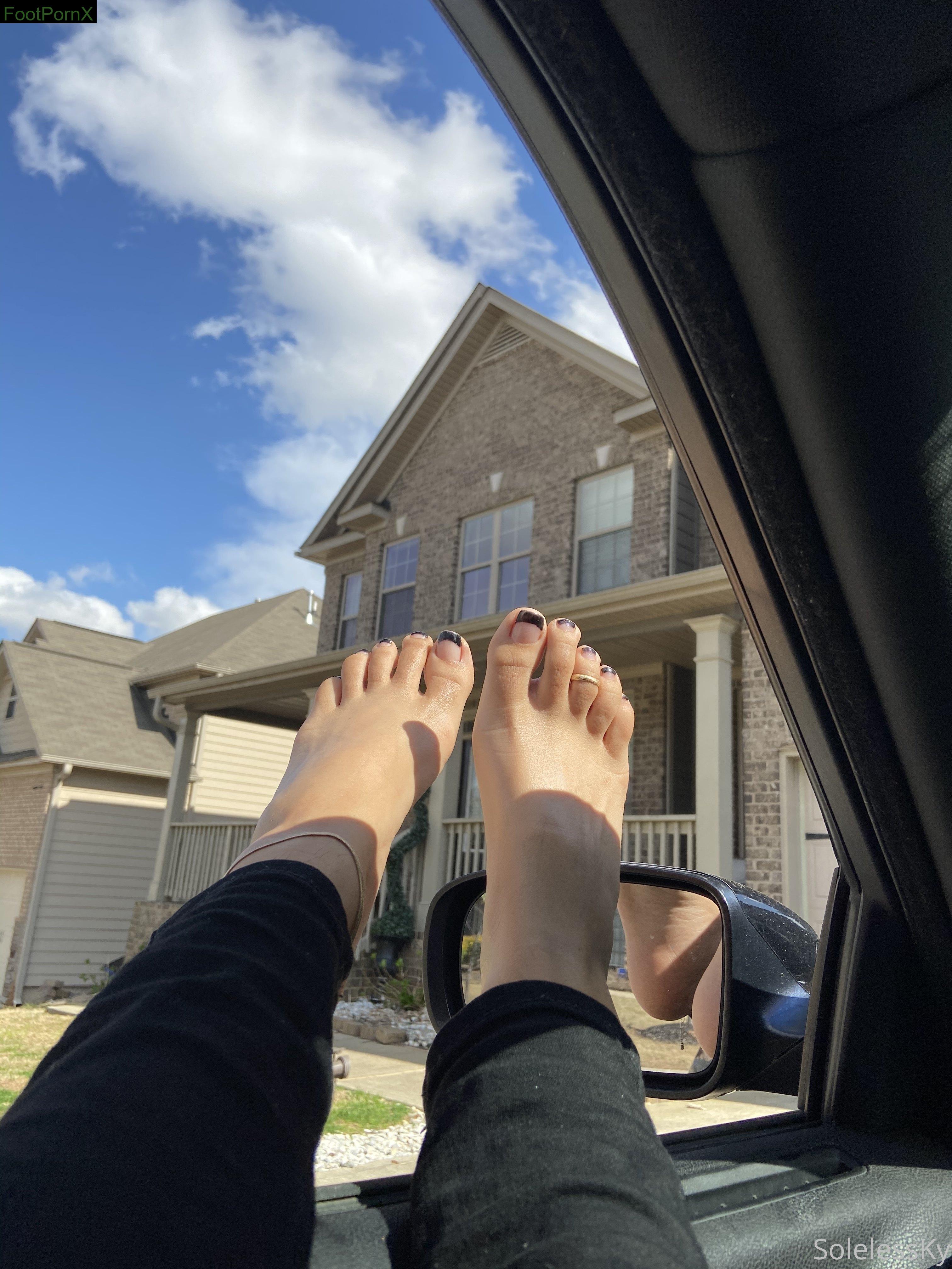 soleless.ky feet photo 2