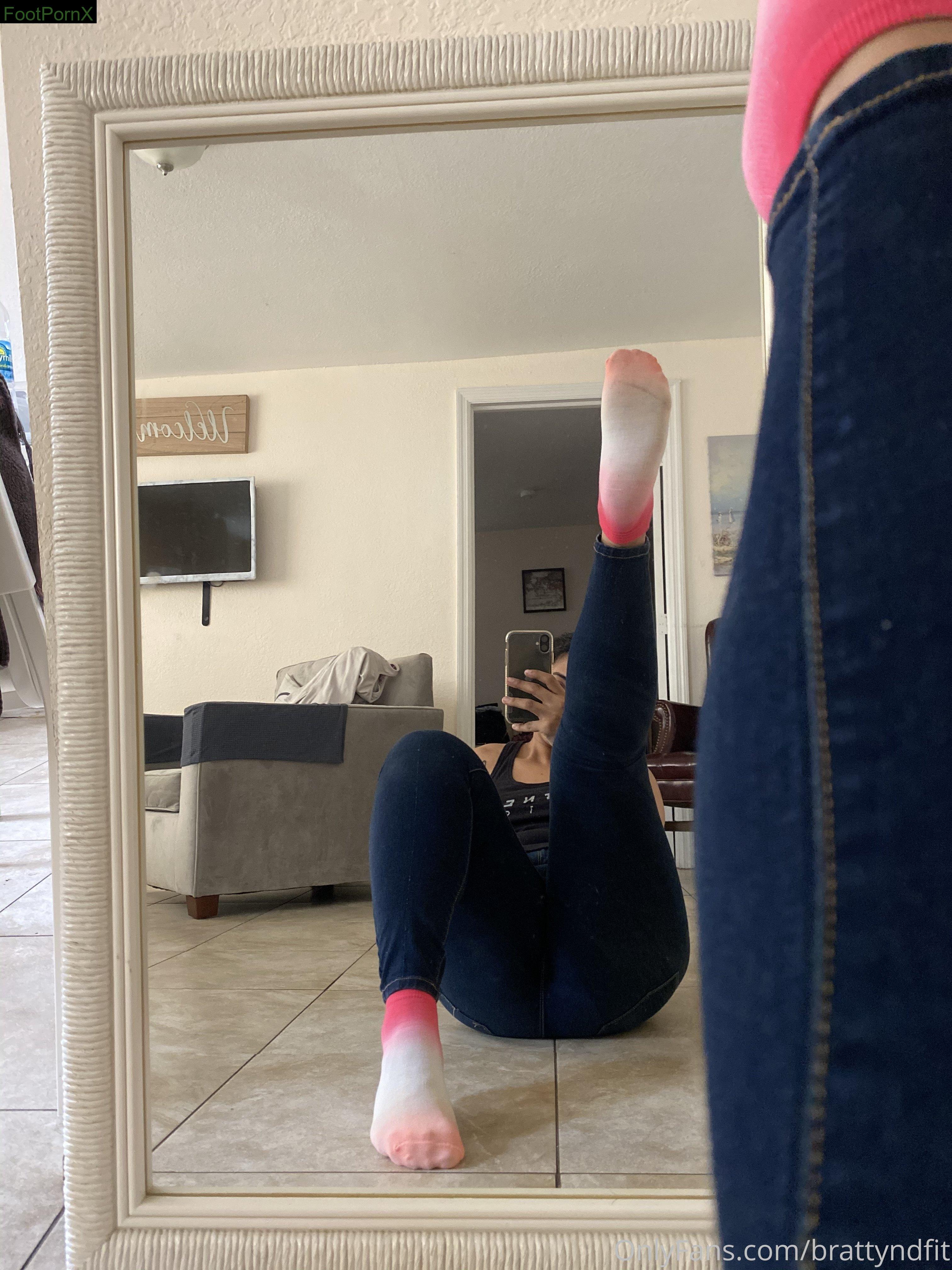 socksfromdiosa feet photo 8