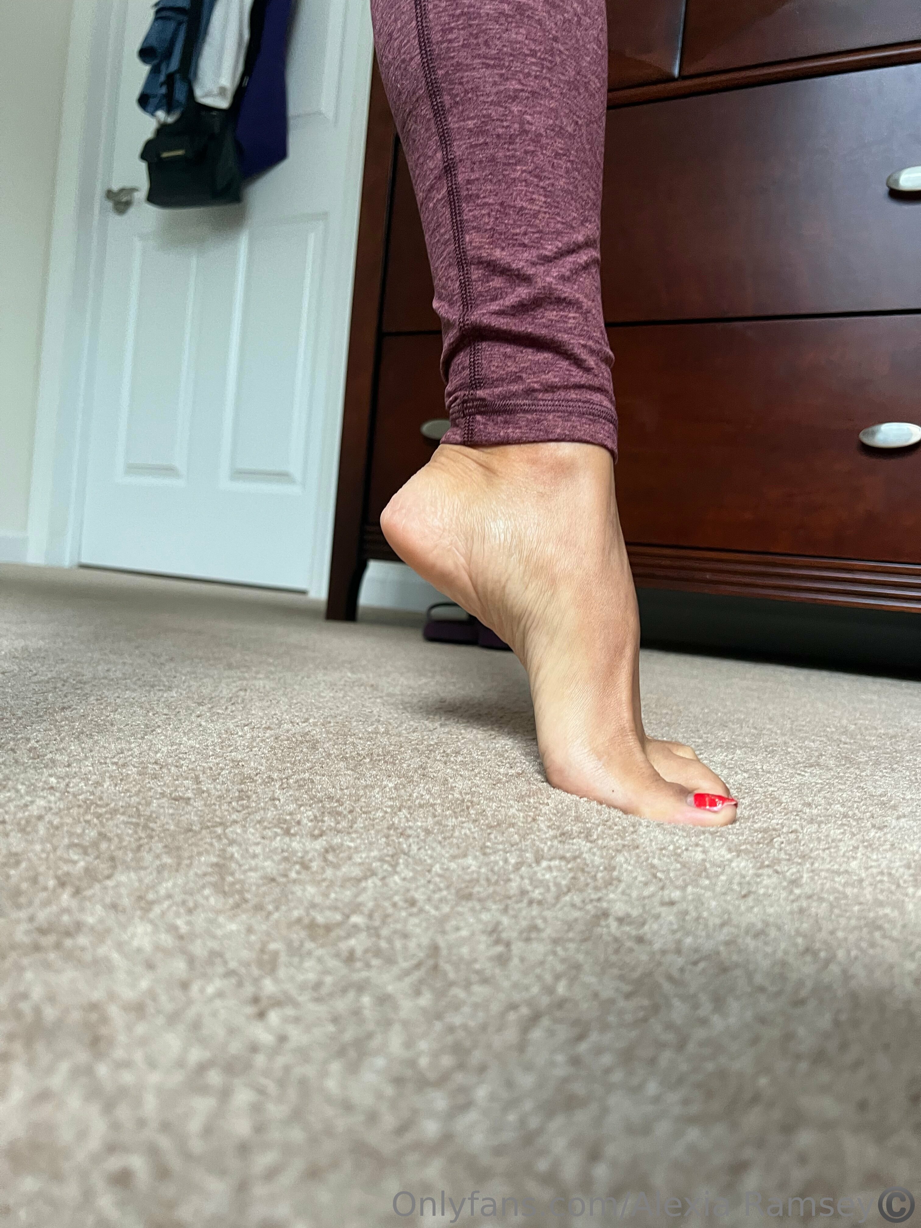 alexia_ramsey feet photo 22