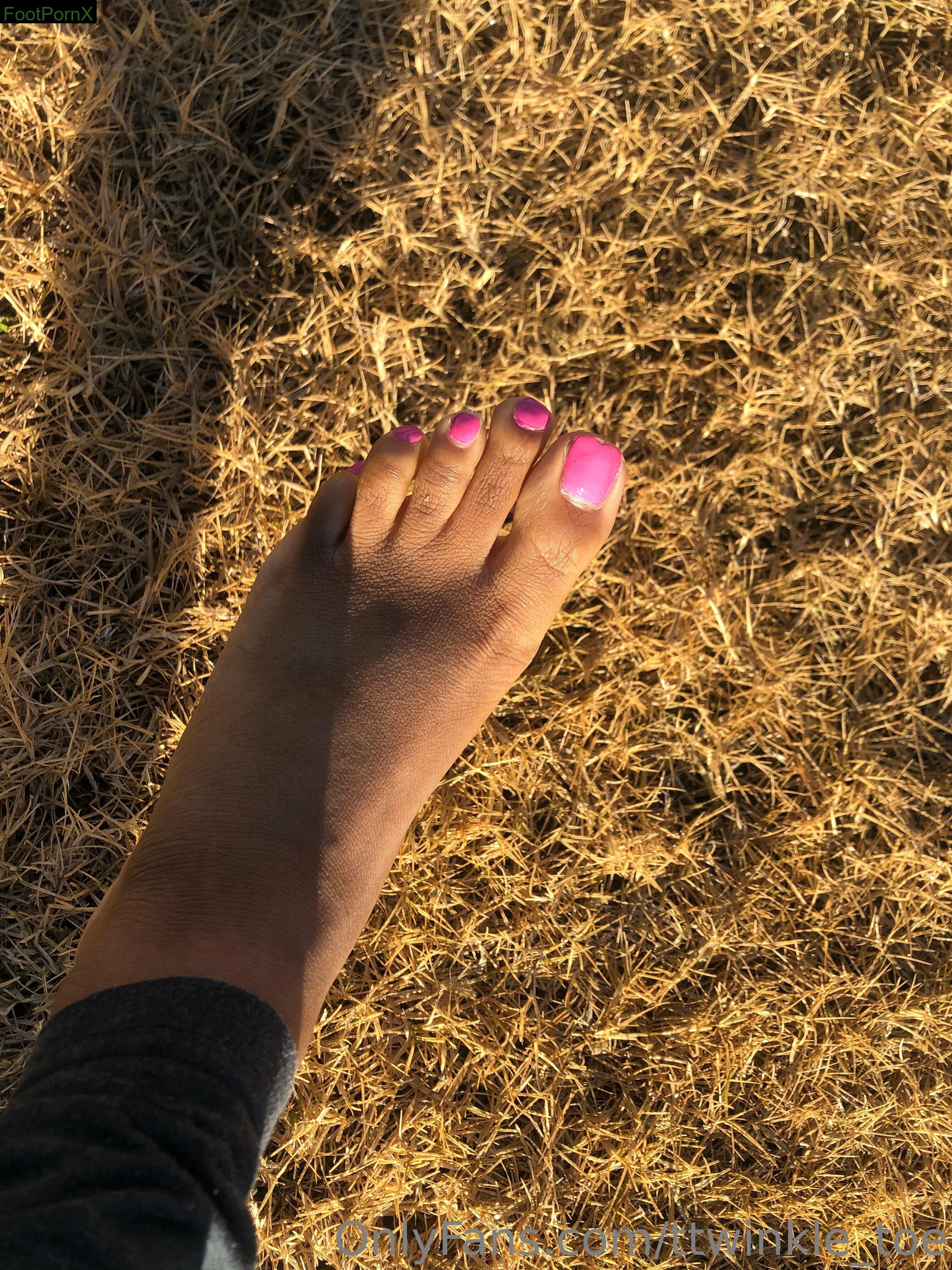 ttwinkle_toe feet photo 16