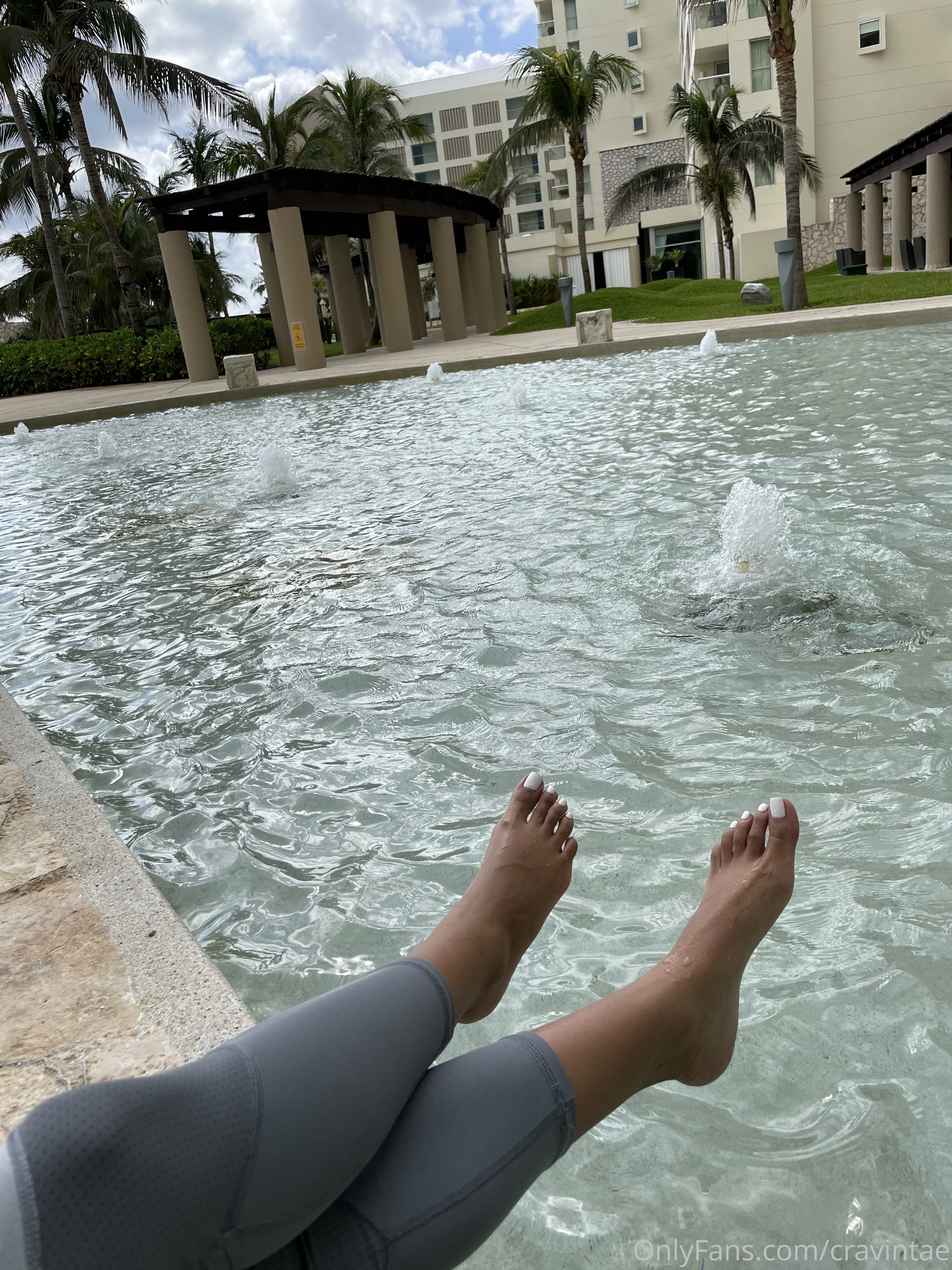 cravintae feet photo 13