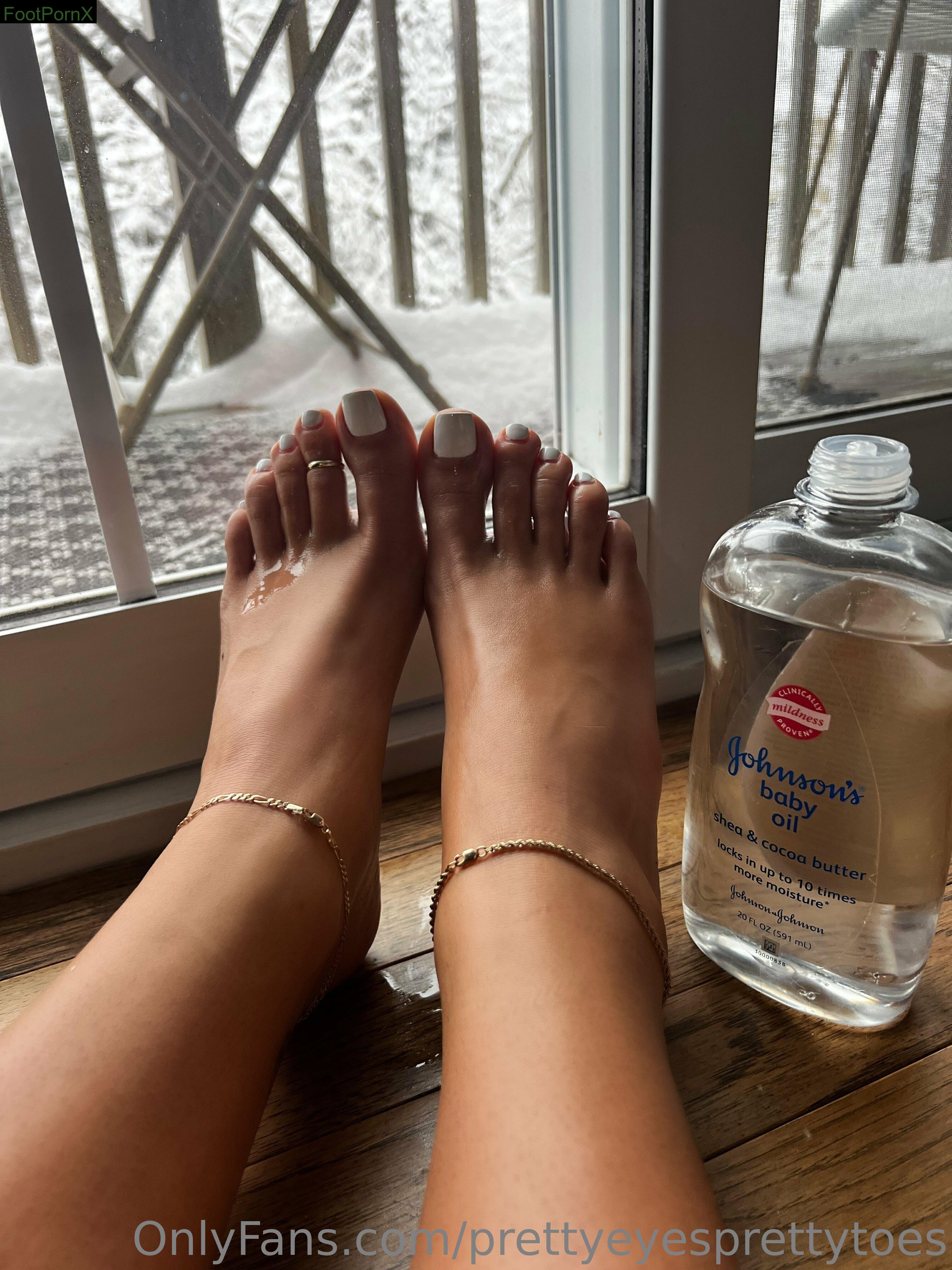 prettyeyesprettytoes feet photo 13