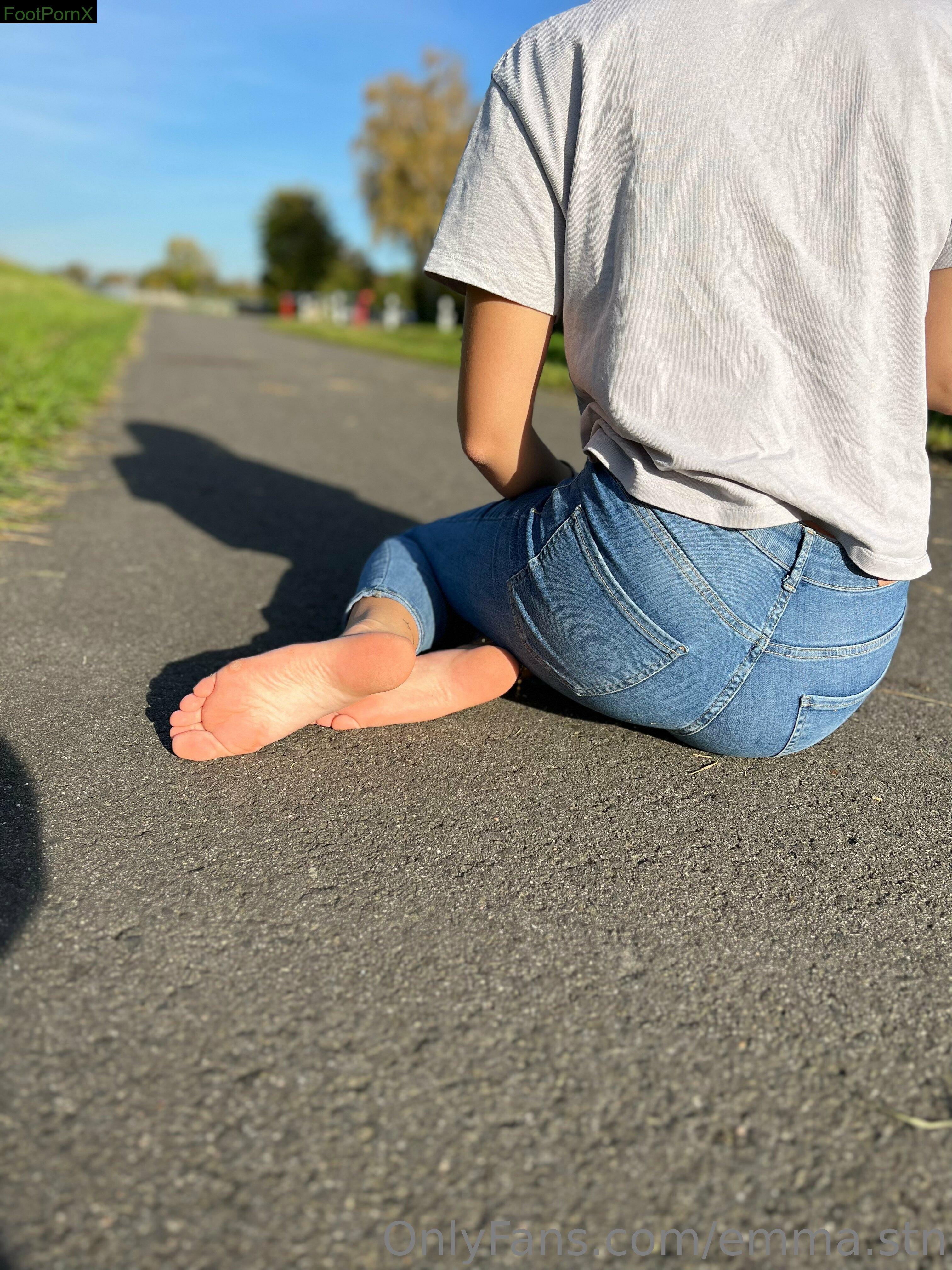 emma.stn feet photo 5