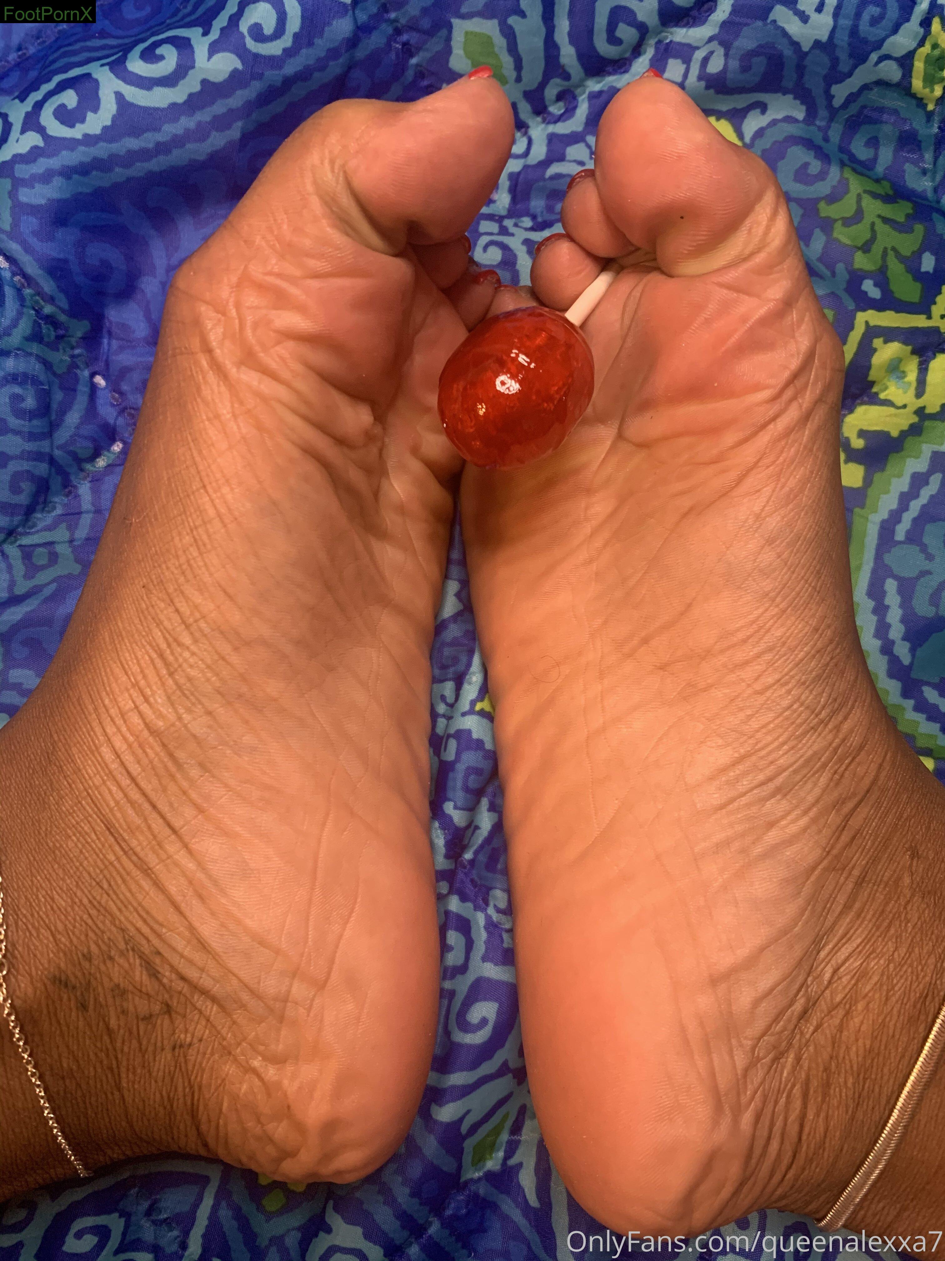 empressalexxa feet photo 23