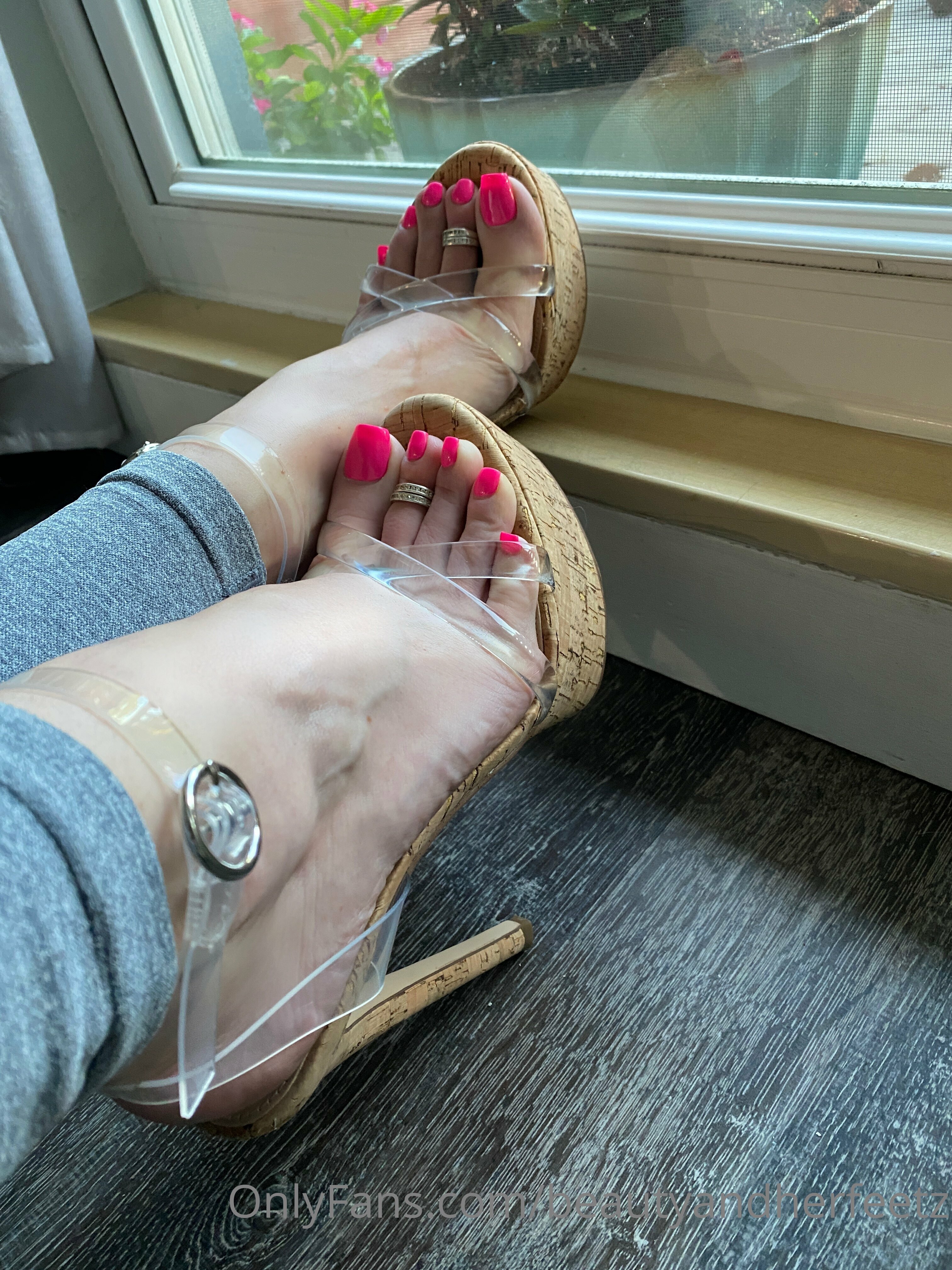 beautyandherfeetz feet photo 20