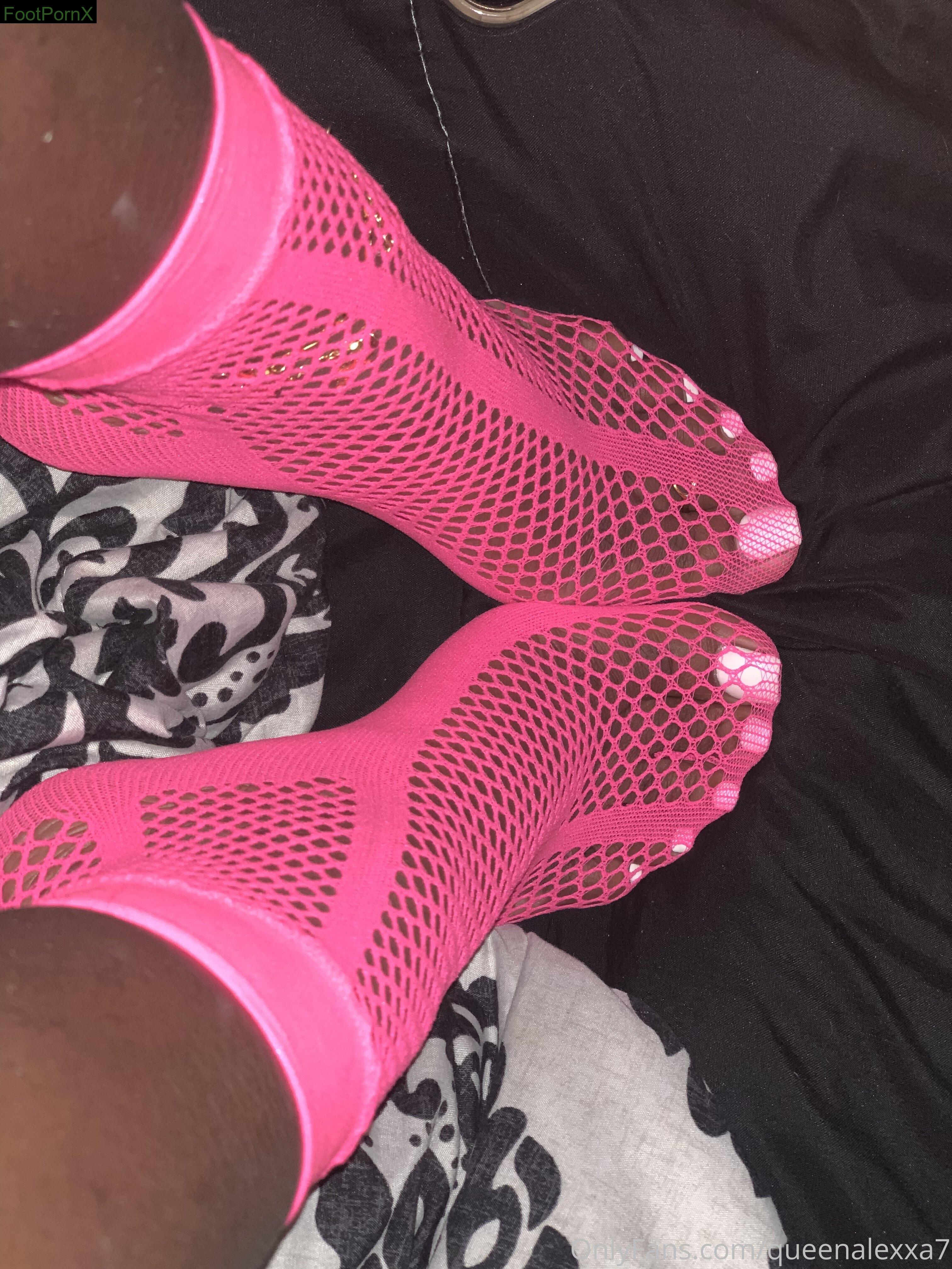 empressalexxa feet photo 3